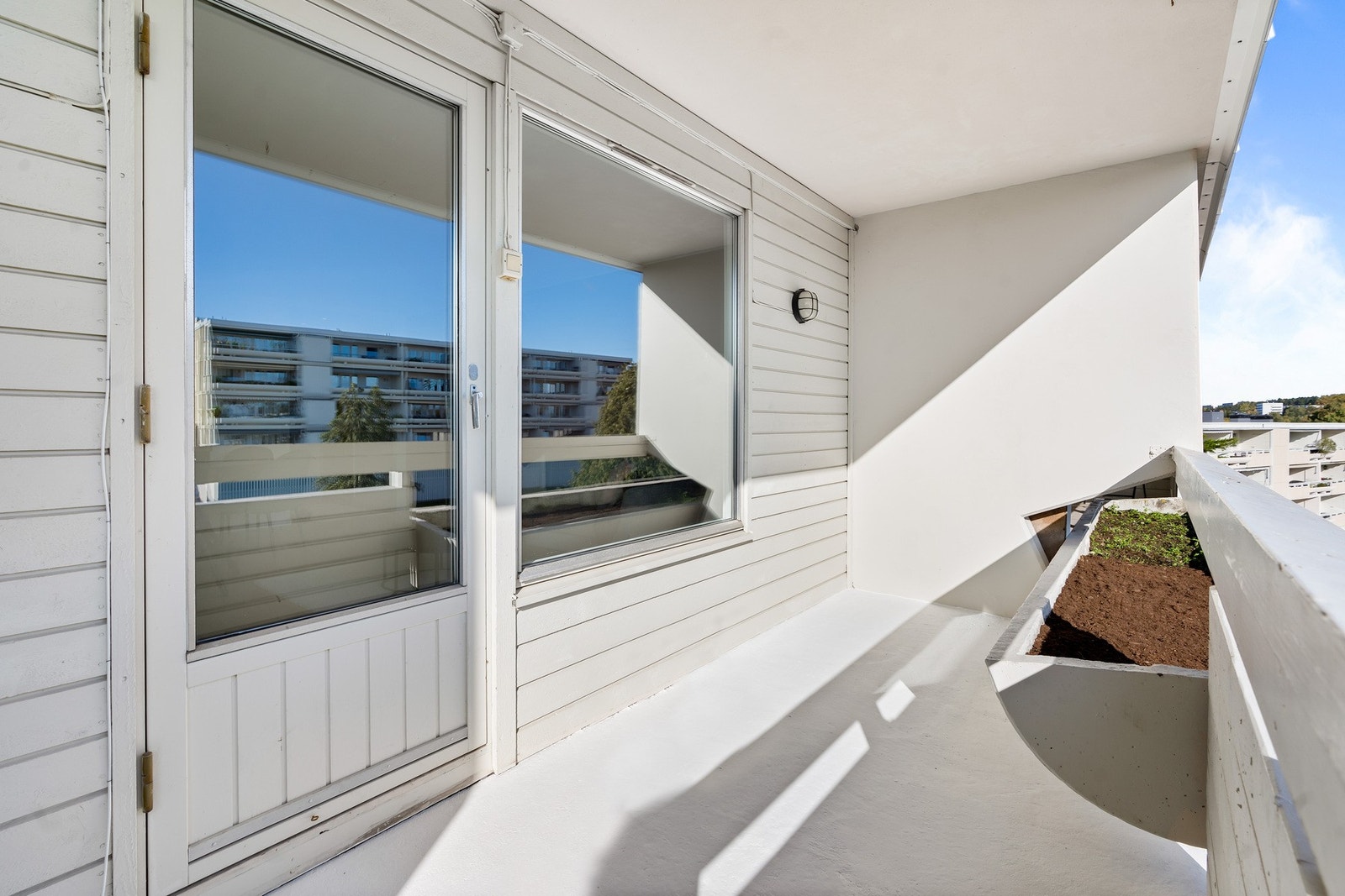 Fra stuen har man utgang til en romslig balkong på hele 9 kvm. Galleribilde