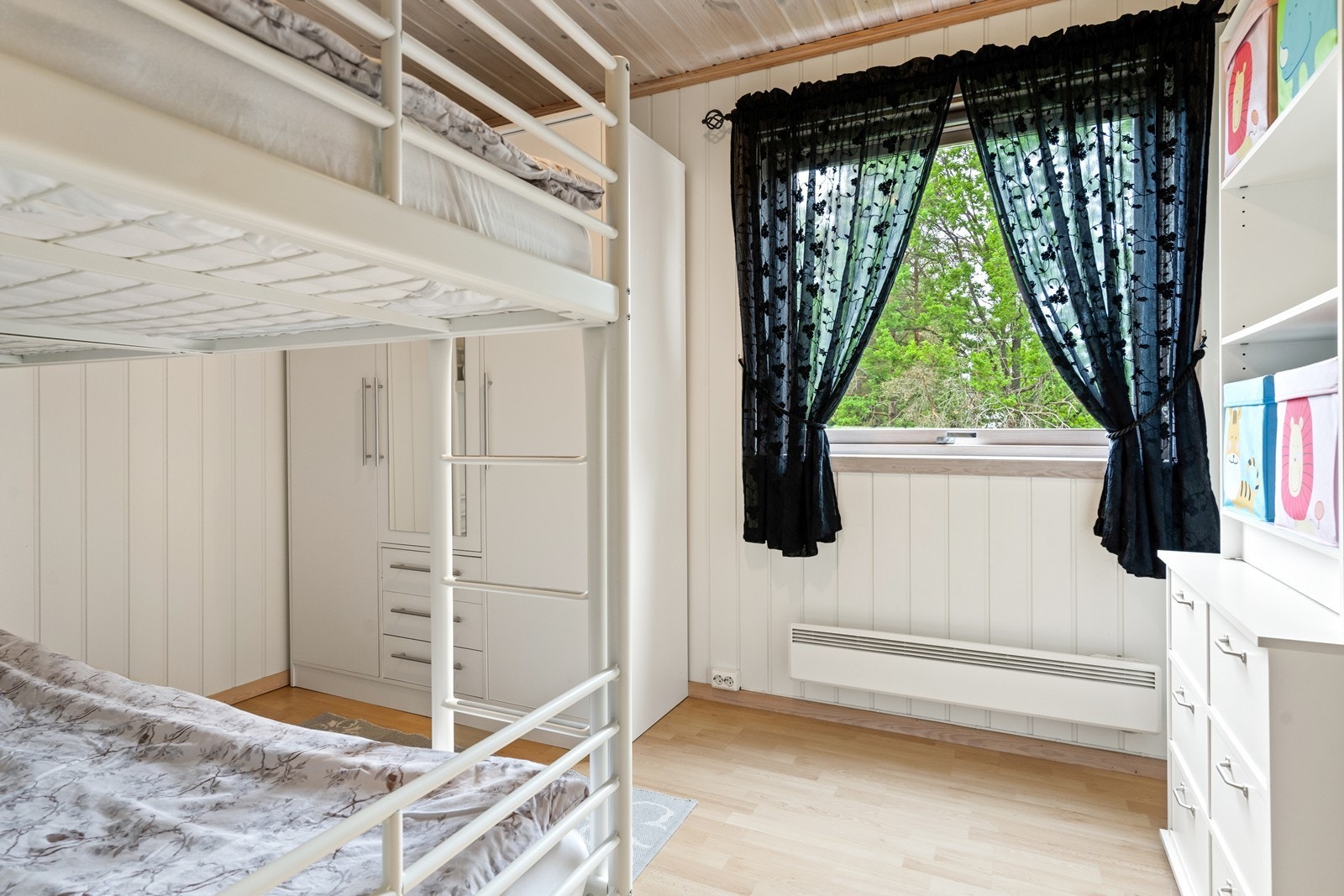 Soverom nr. 2 i 1.etg. Galleribilde