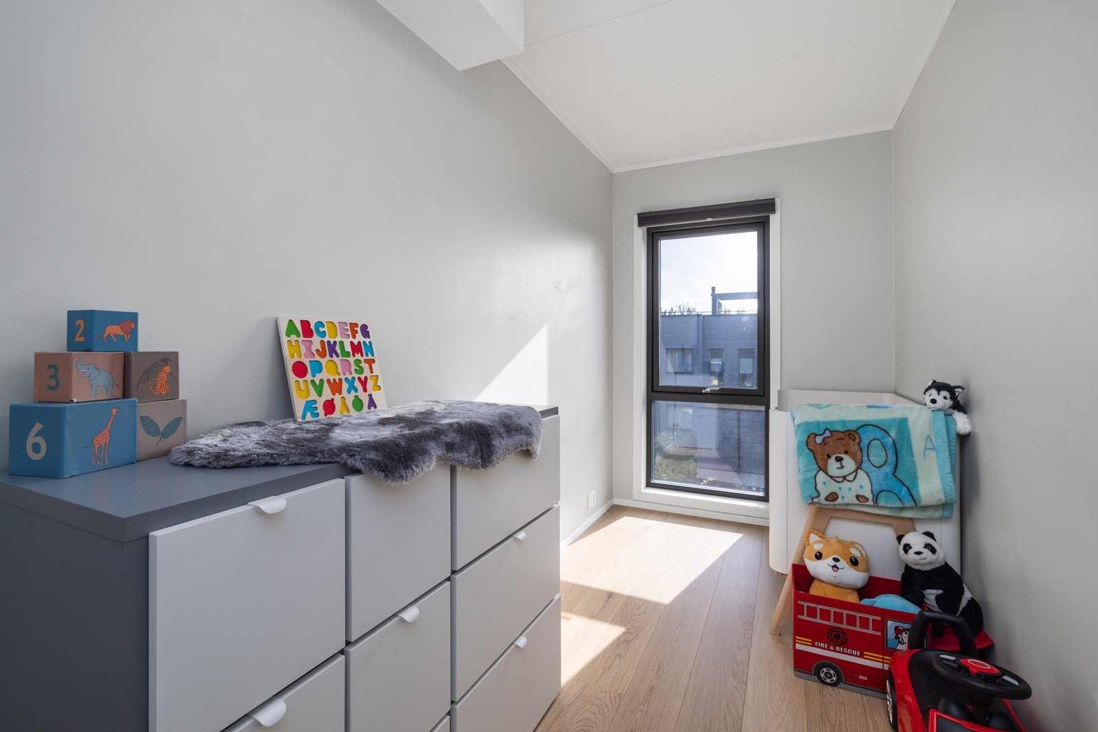 Barnerom. Galleribilde