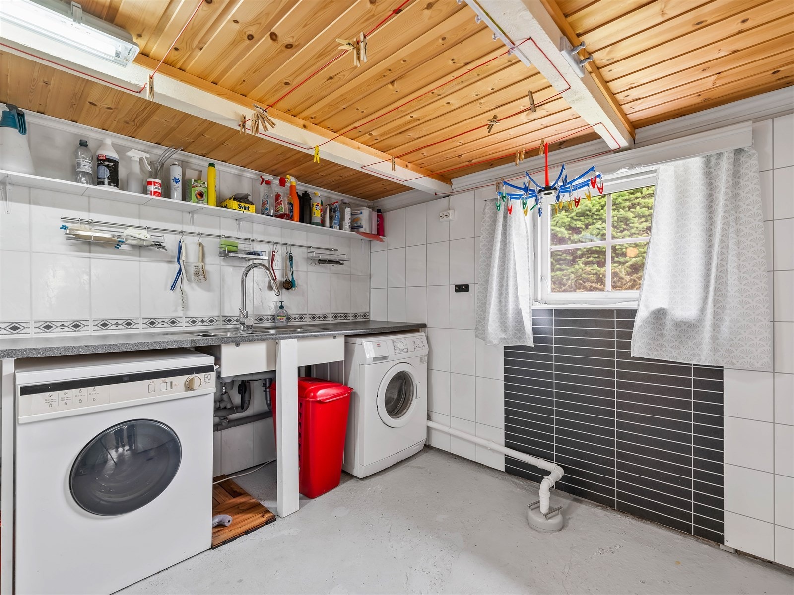 Vaskerom i kjeller Galleribilde