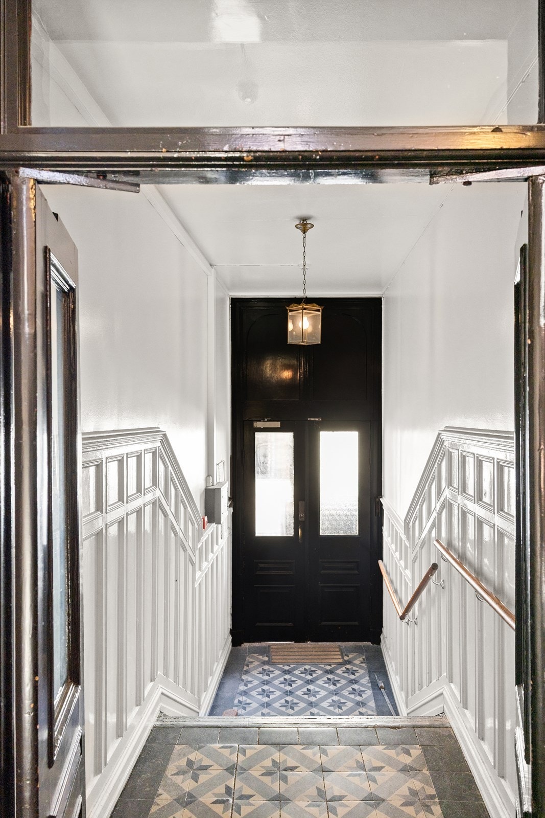 Leiligheten har to innganger - både via hovedtrappen i 4A og baktrappen i 4C. Galleribilde