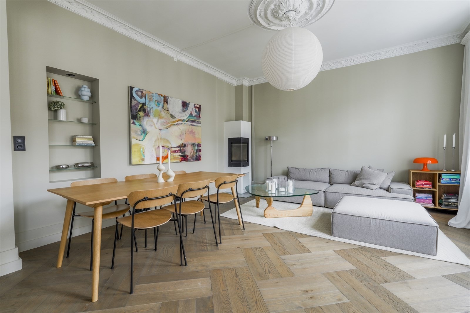 En rålekker, klassisk 3-roms selveierleilighet beliggende sentralt på St.Hanshaugen. Galleribilde