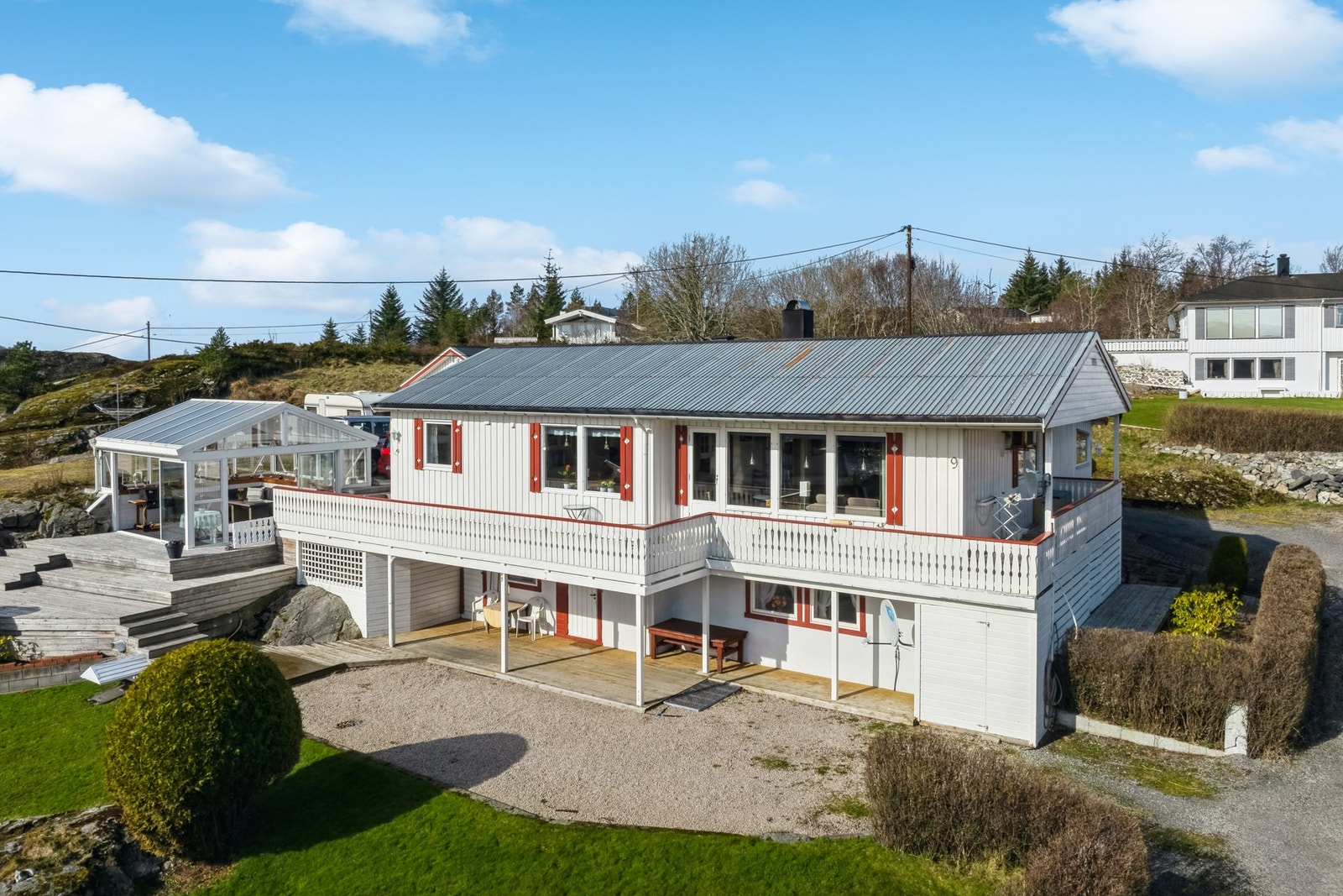 Eiendommen kan skilte med gode sol- og utsiktsforhold Galleribilde