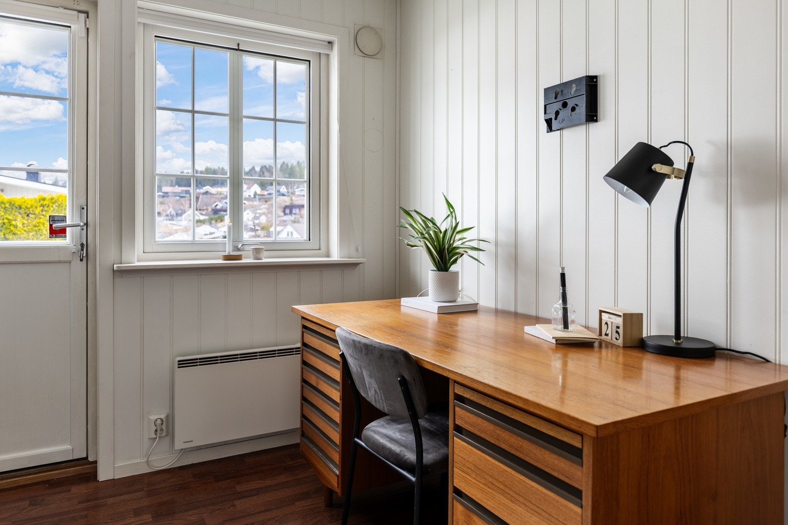 Det er også adkomst til terrassen fra soverom 2. Galleribilde