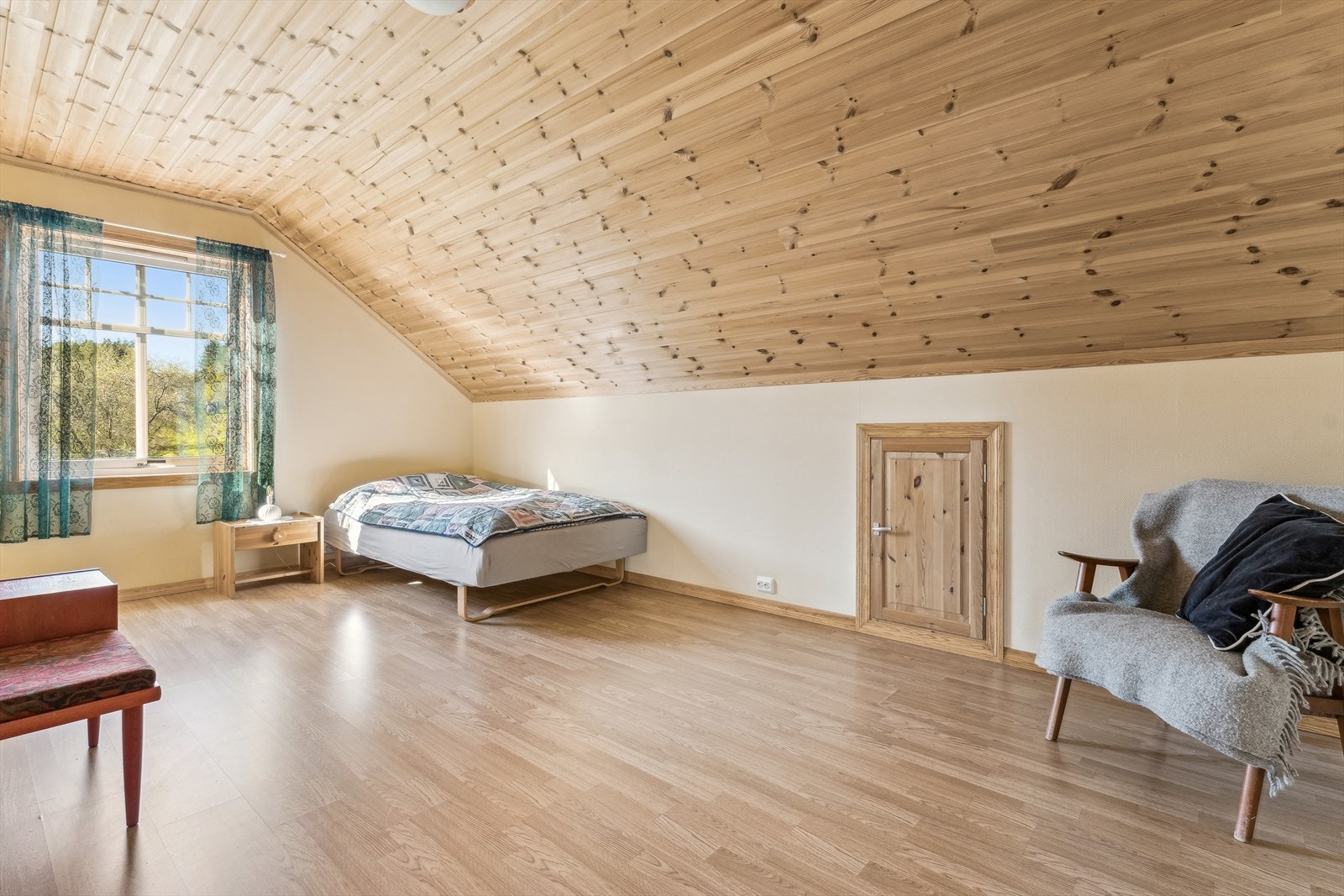 Bustaden har godt med plass for heile familien. Galleribilde