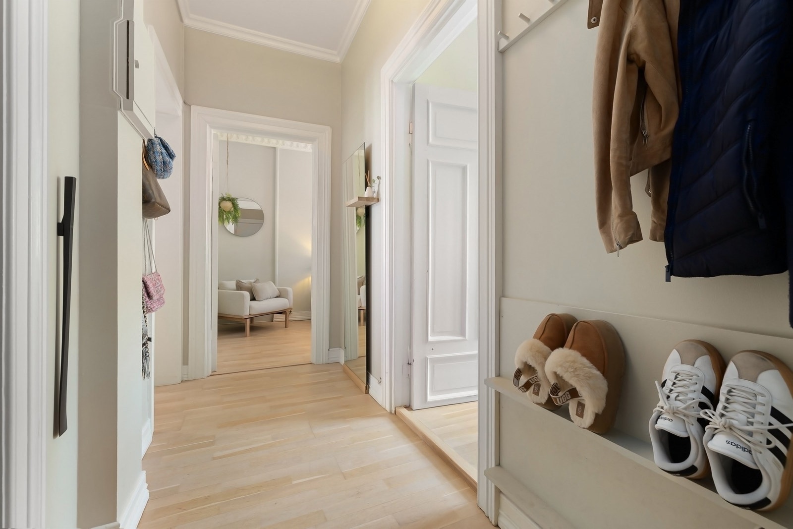 Leiligheten har en god og gjennomgående planløsning med god plass i alle rom Galleribilde