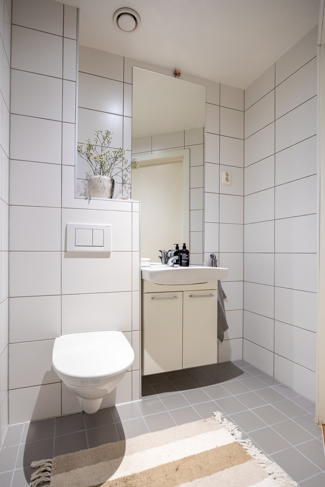 Bad i hybel har ikke opplegg for vaskemaskin, men det er gratis fellesvaskeri i nabo-oppgangen (Nr. 24) Galleribilde