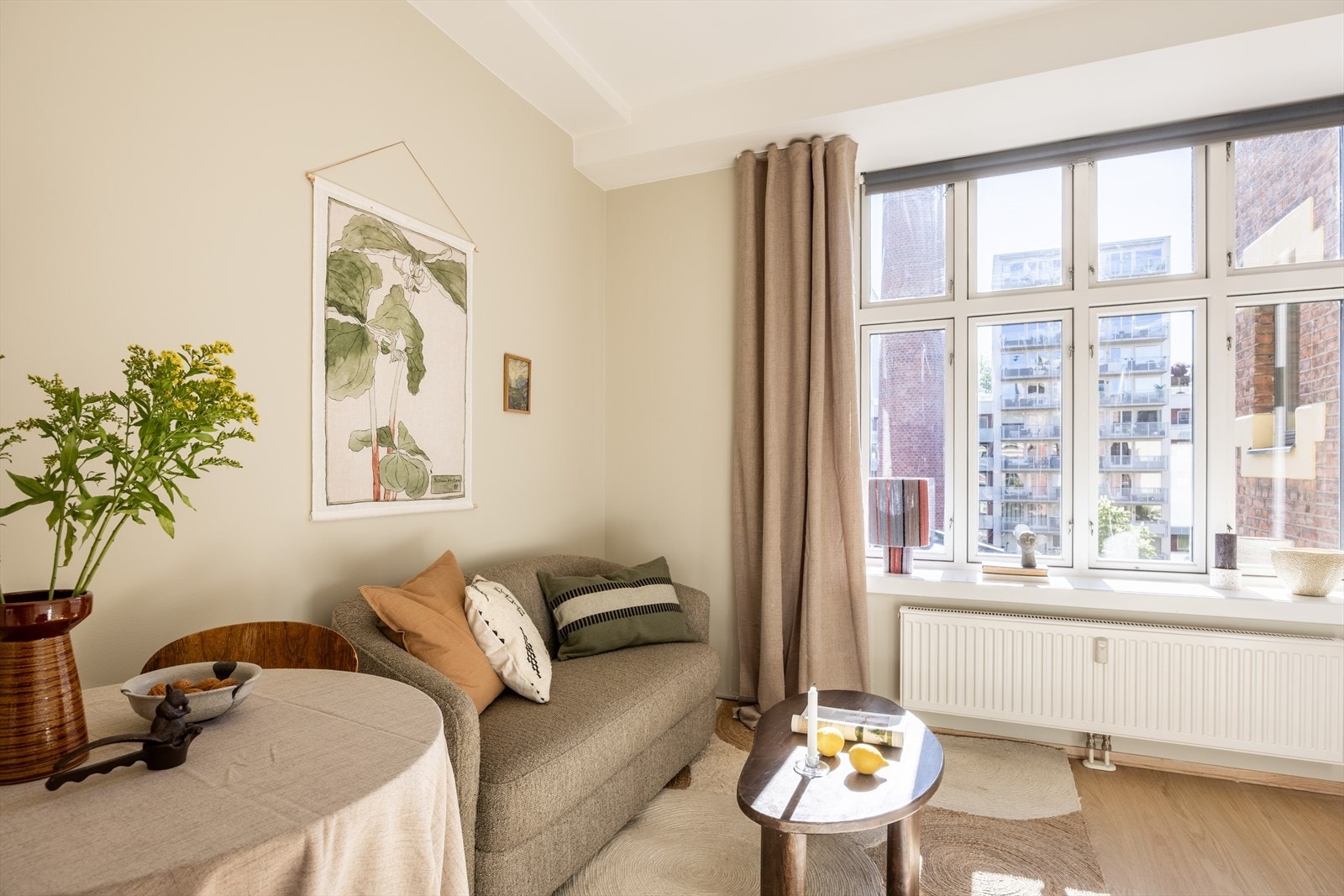 Hybelen er tidligere utleid for kr. 11 000,- pr. mnd. (skattefri inntekt) Galleribilde