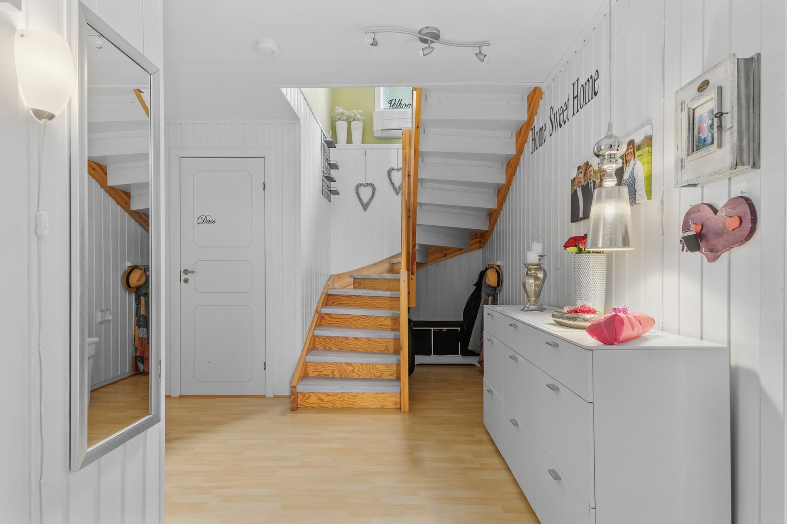 Hall. Galleribilde