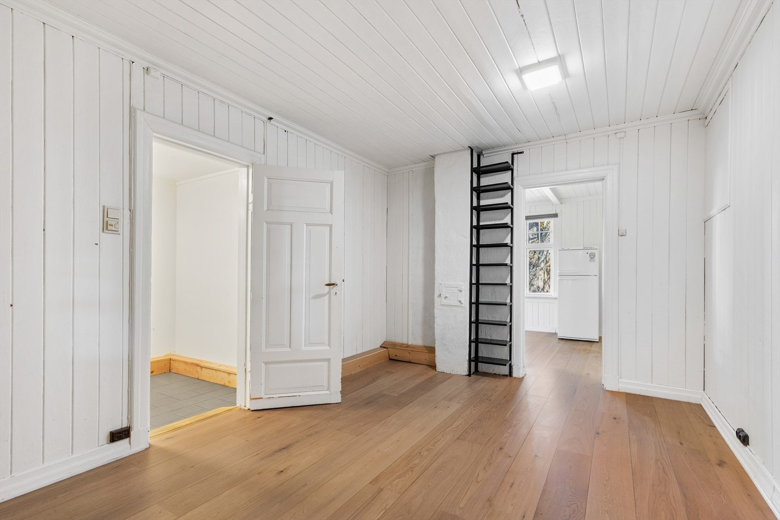 Allrom. Galleribilde