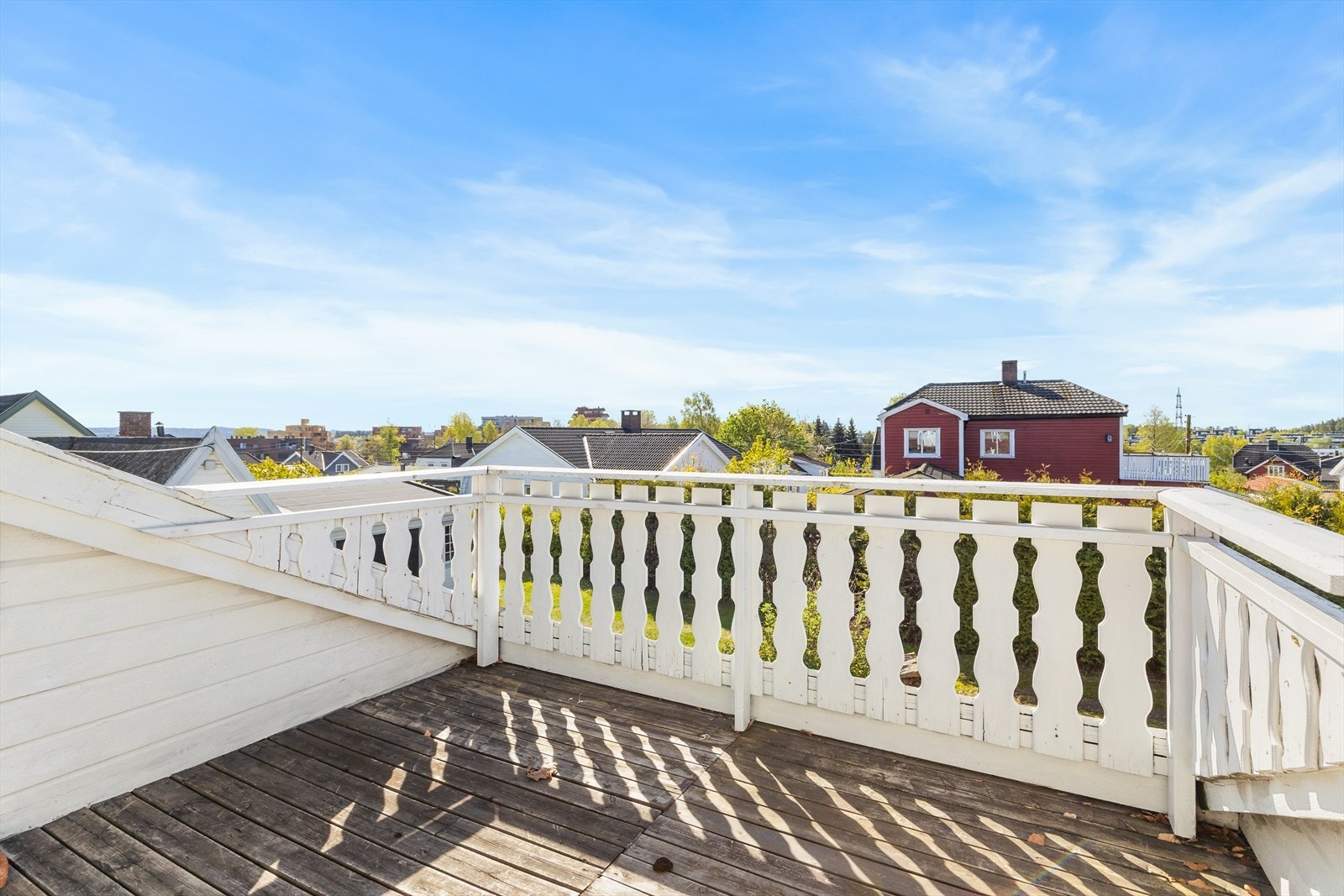 Utsikt fra balkong i 2. etasje. Galleribilde