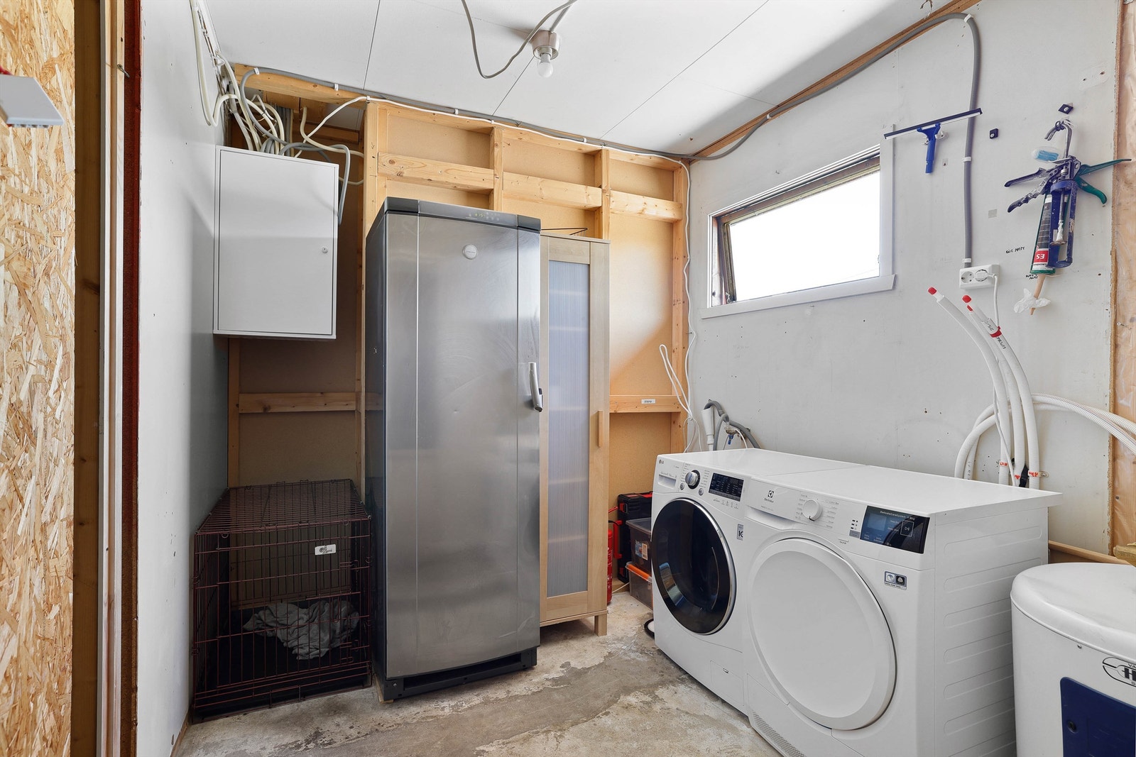Dette rommet er byggemeldt som bod, men ombygget og tatt i bruk som vaskerom. Bruksendringen er ikke søkt om eller godkjent. Galleribilde