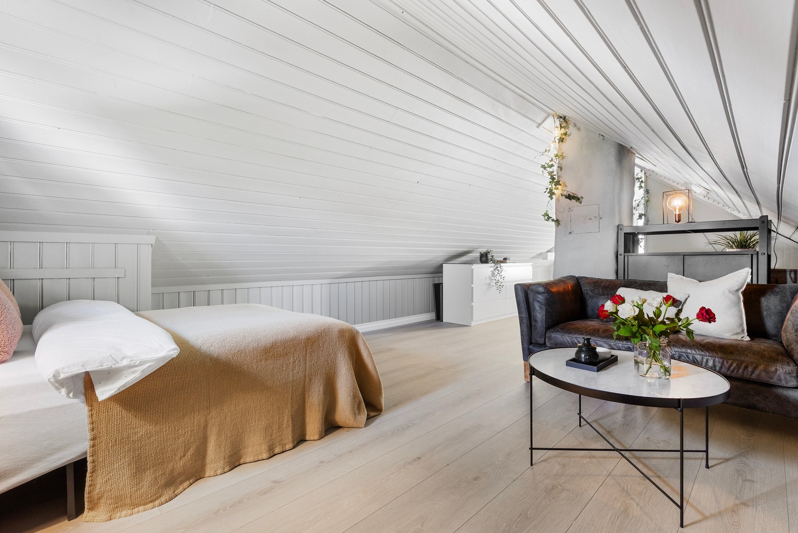 Det er innredet rom (ikke godkjent til varig opphold) Galleribilde