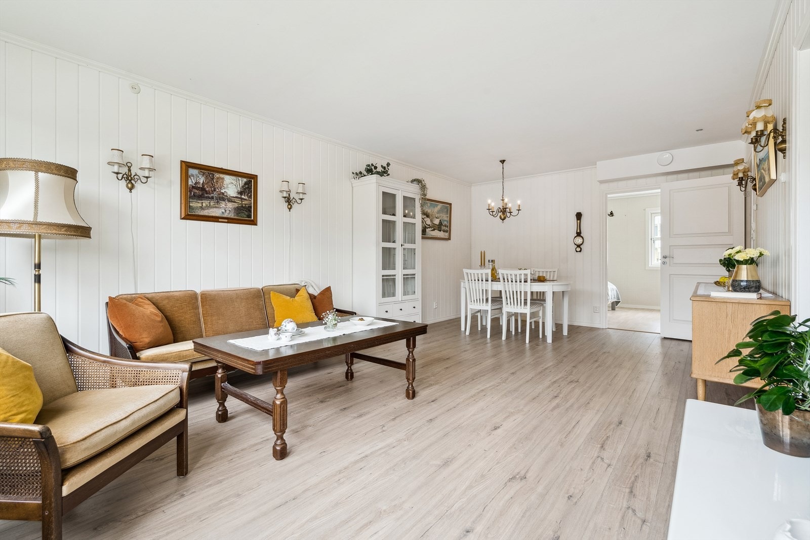 Indre Arna | Lys og luftig 3-roms leilighet | Balkong med fine solforhold | Pent bad fra 2020 | Parkeringsplass Galleribilde
