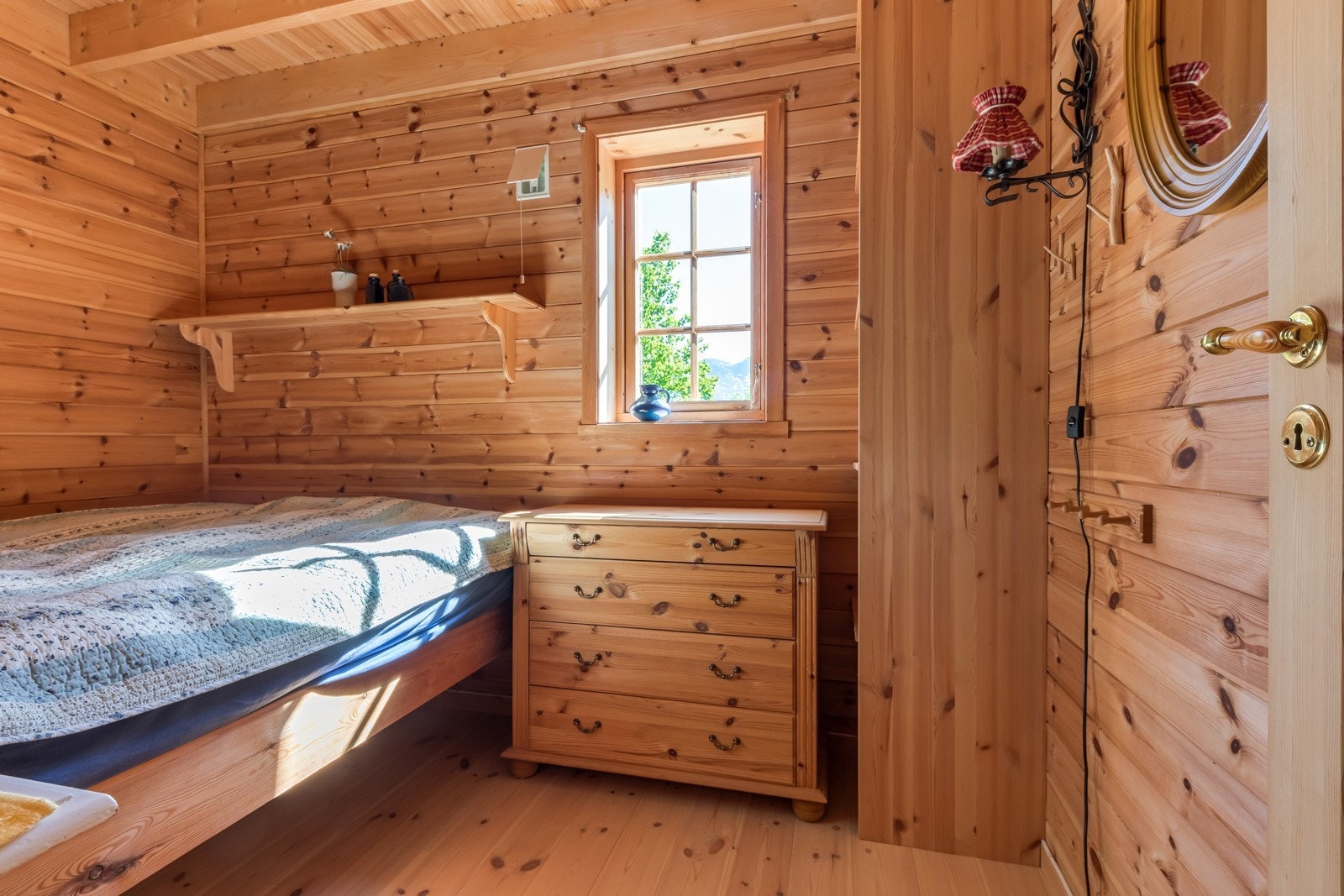 Soverom 2 av 2 Galleribilde