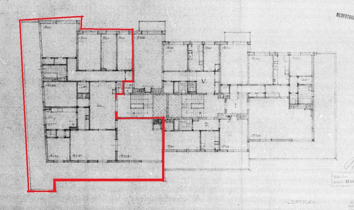 Original planløsning (leiligheten er markert med røde linjer). Galleribilde