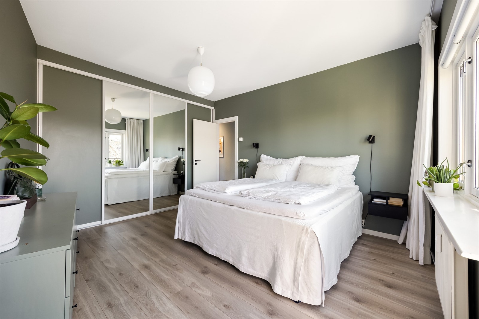 Soverommet vender inn mot indre gårdsrom. Galleribilde