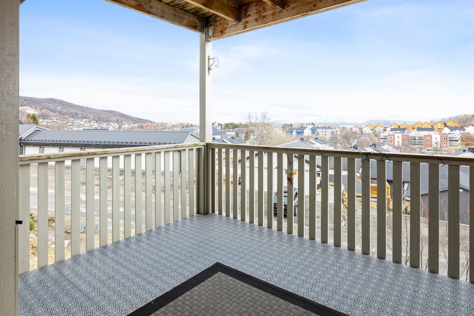 Utsikt fra overbygget veranda. Galleribilde