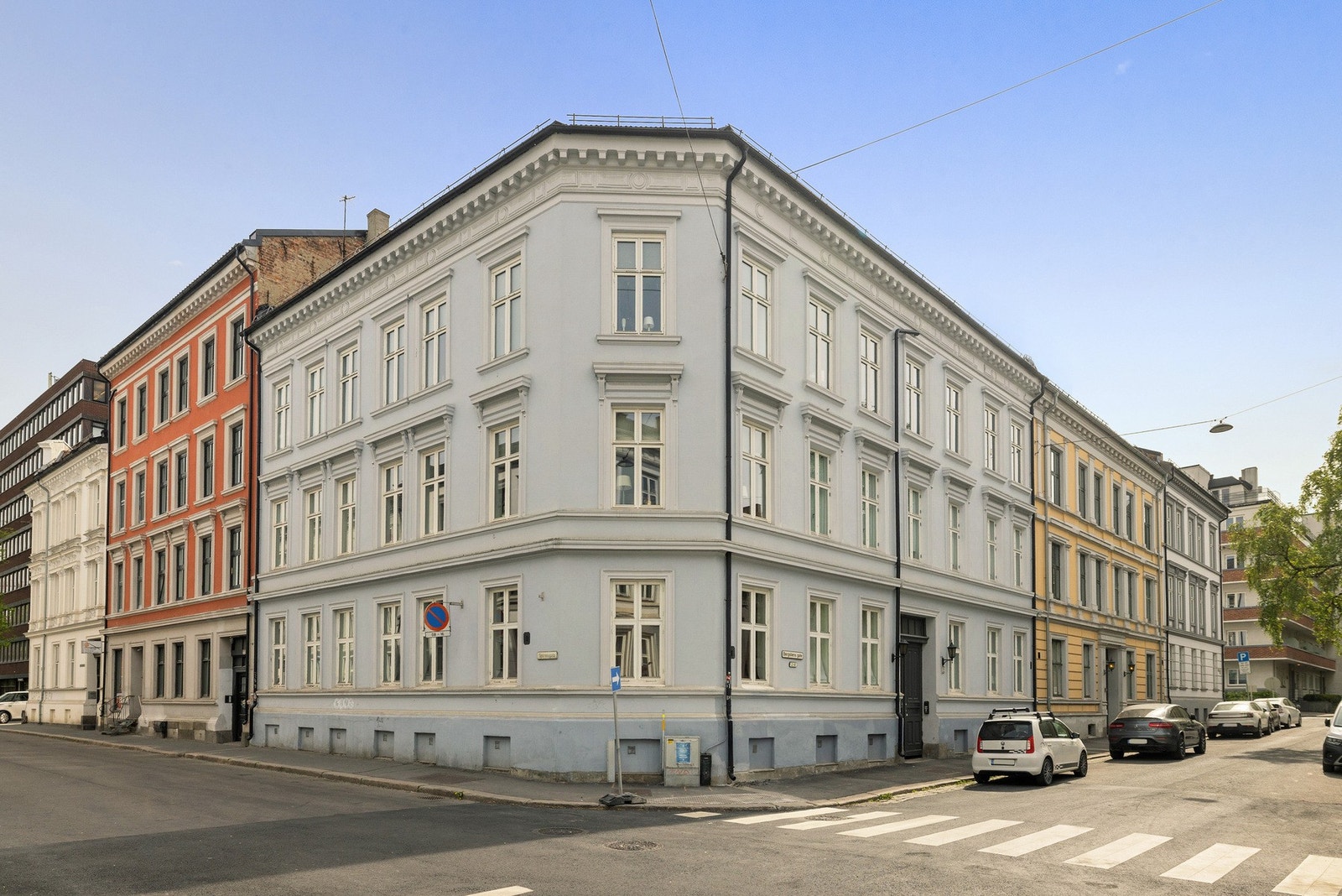 Boligen ligger bare 150 meter unna populære Bogstadveien. Galleribilde