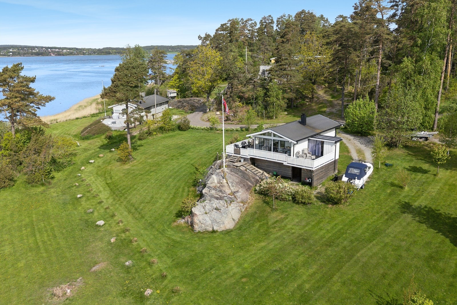 DNB Eiendom v/Michael Pindsle har gleden av å presentere Helgerød 27! Galleribilde