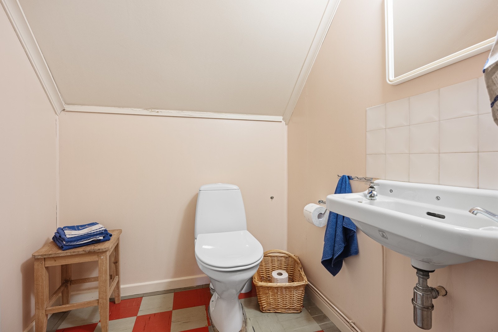 Sep wc i 2.etg. Galleribilde