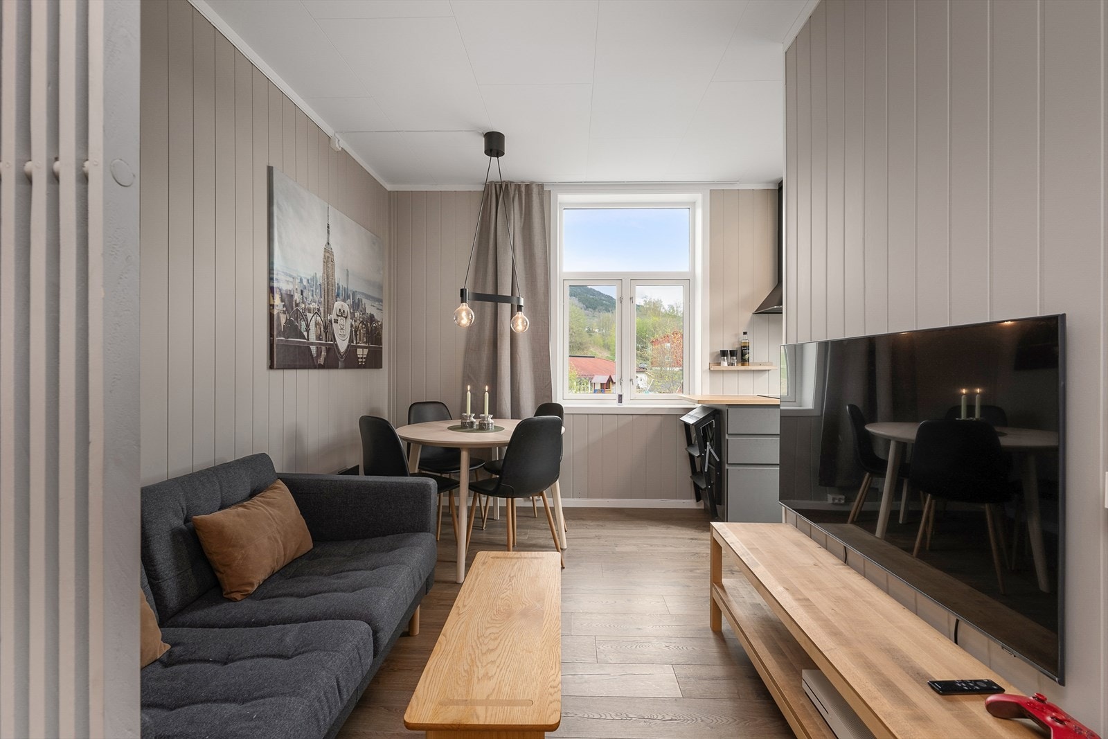 Oppgradert og moderne 2-roms leilighet med lyse overflater Galleribilde