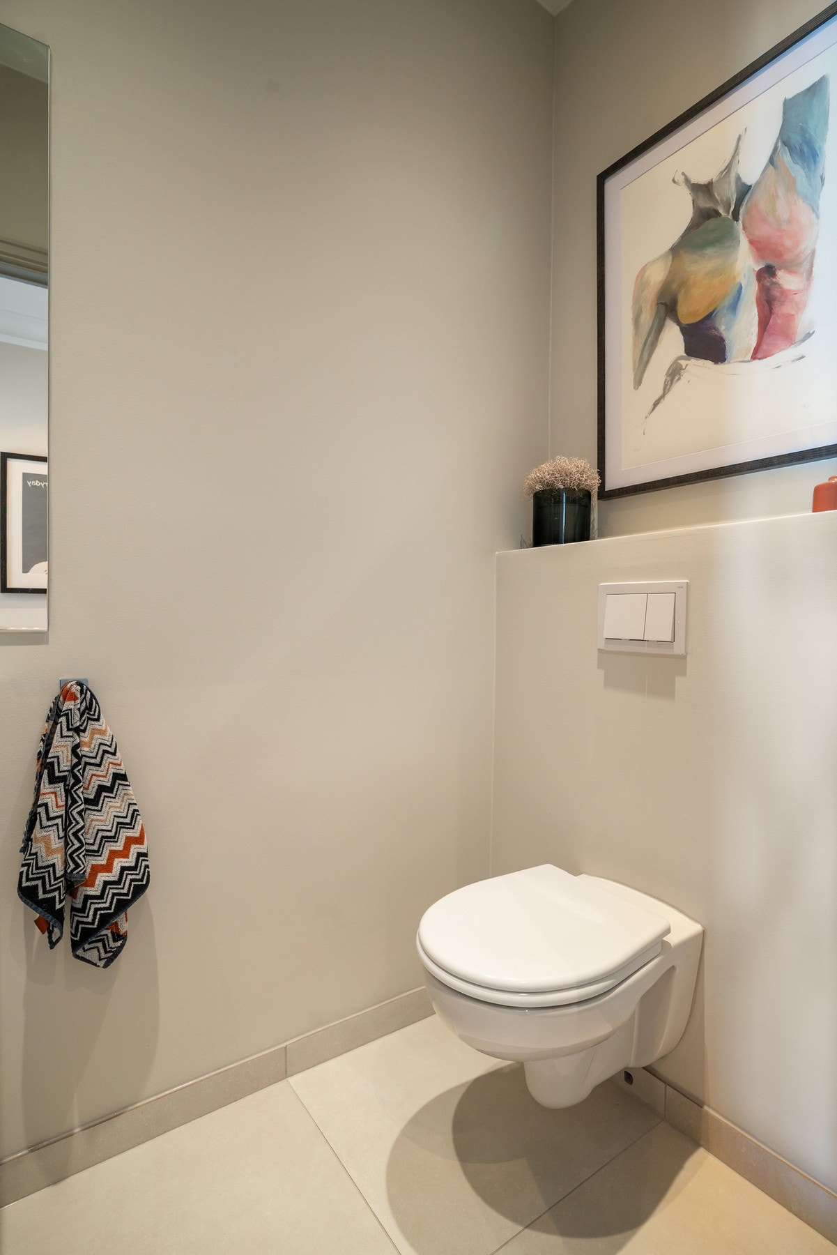 Toalett nr. 2 - praktisk gjestetoalett! Galleribilde