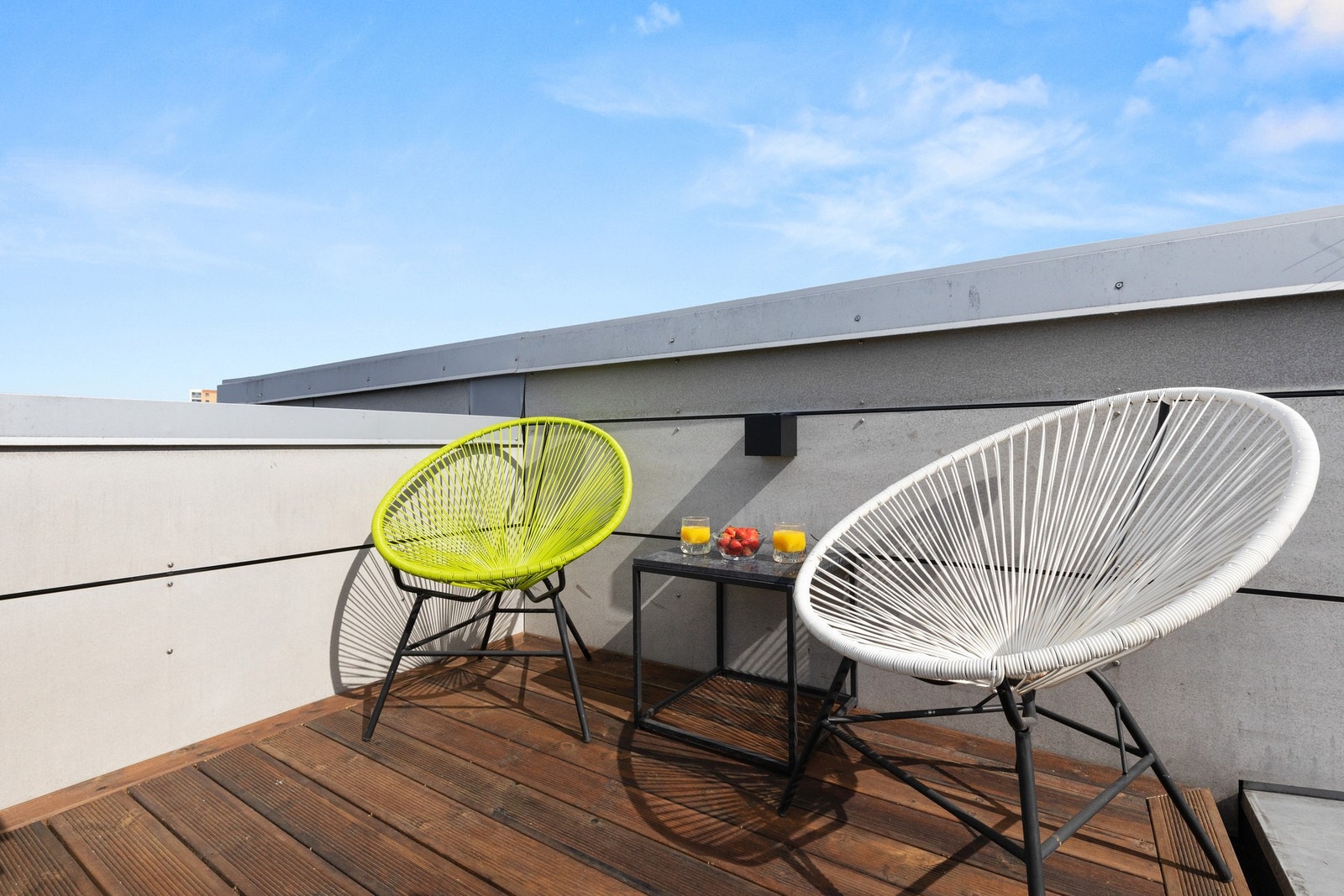 Takterrassen har et eget utsiktsplatå med 360 graders utsikt. Perfekt plass å plassere solsenger. Galleribilde