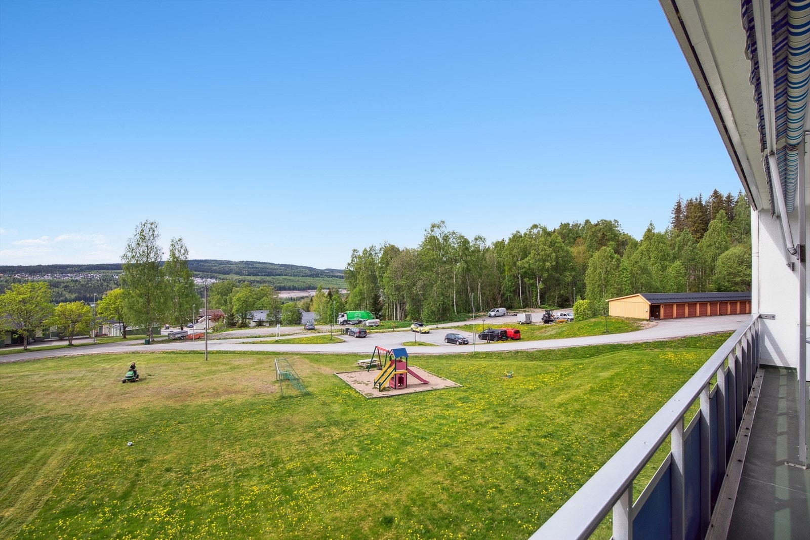 Her bor du med umiddelbar nærhet til flott turterreng. Galleribilde