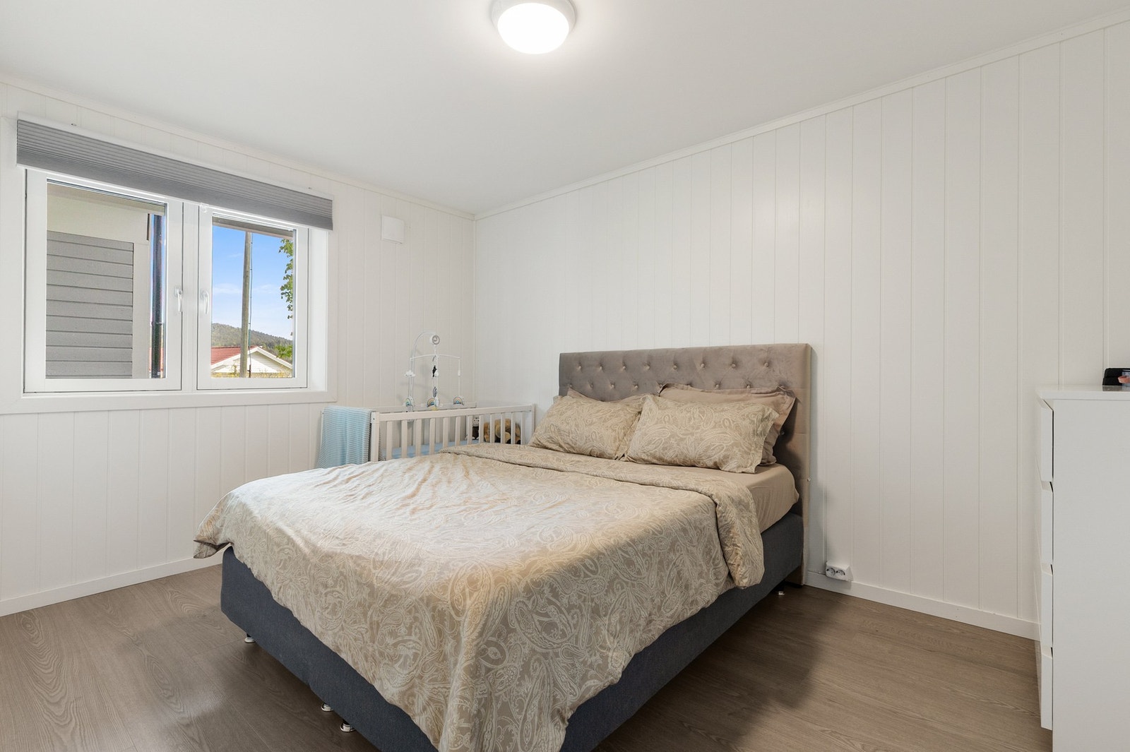 Boligen har totalt to soverom, begge av fin størrelse og med adkomst fra entré Galleribilde