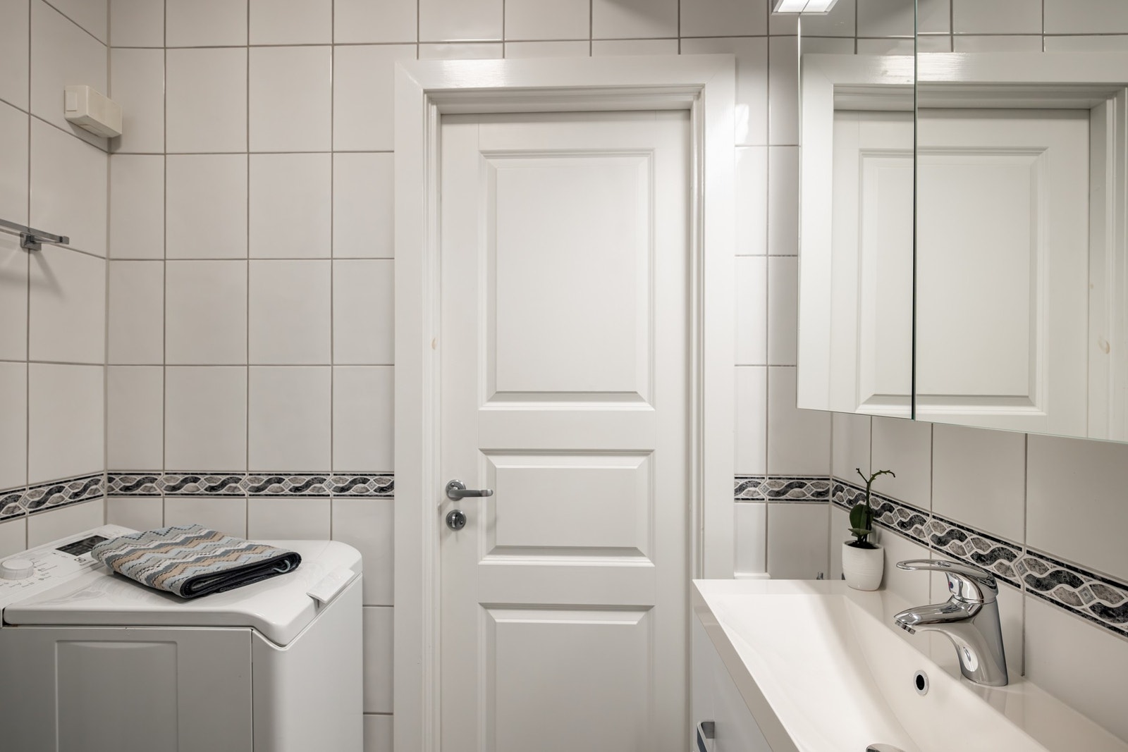 Opplegg for vaskemaskin. Galleribilde