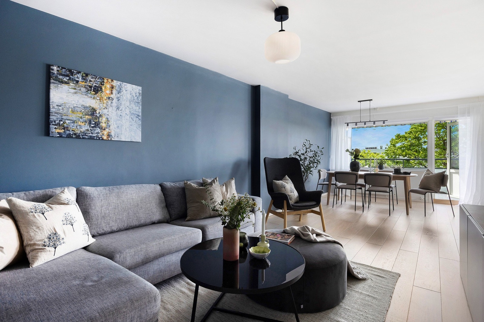 I stuen er det mulighet for å etablere peis Galleribilde