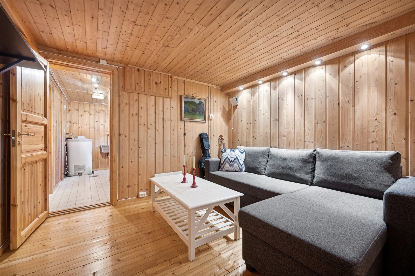 Kjelleren har god plass. Galleribilde