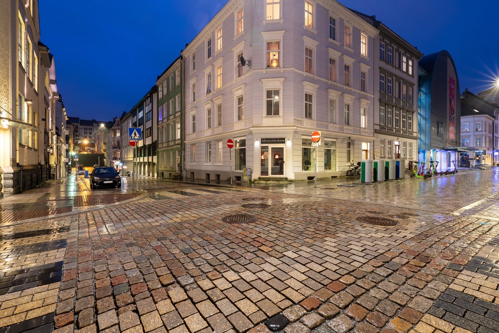 - Bergen Kino ligger rett rundt hjørnet! - Galleribilde