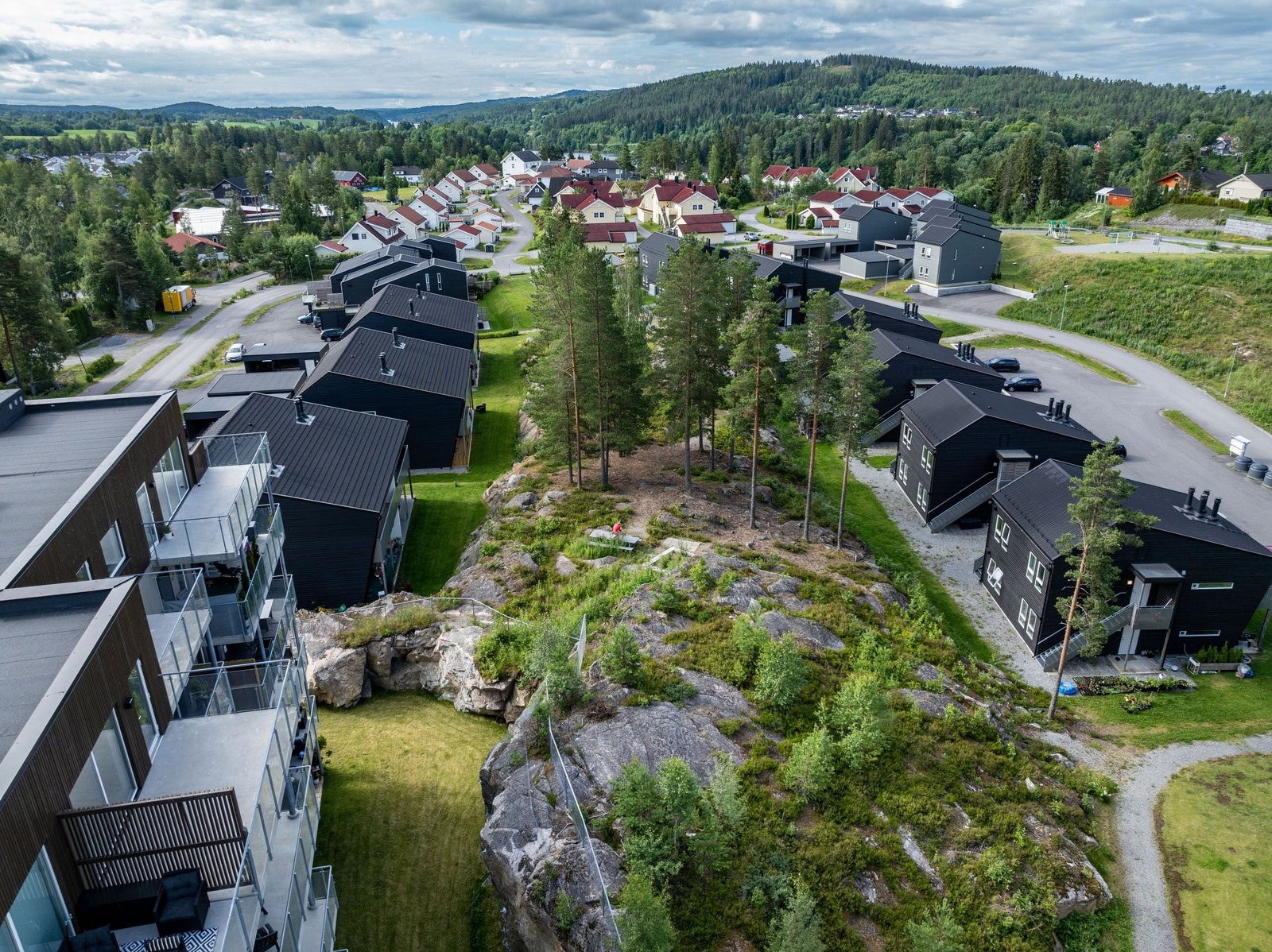 Oversikt over fellesarealer rundt byggene. Galleribilde