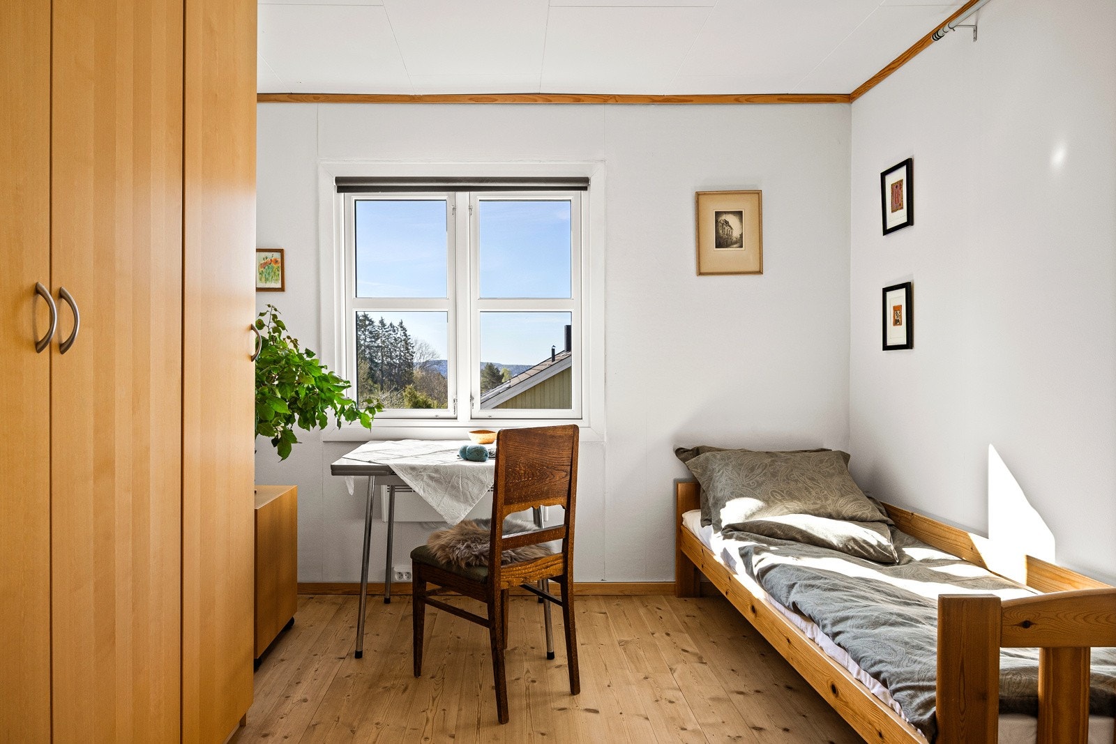 2. et. Hovedsoverom. Balkongmulighet, sydvestvendt. Galleribilde