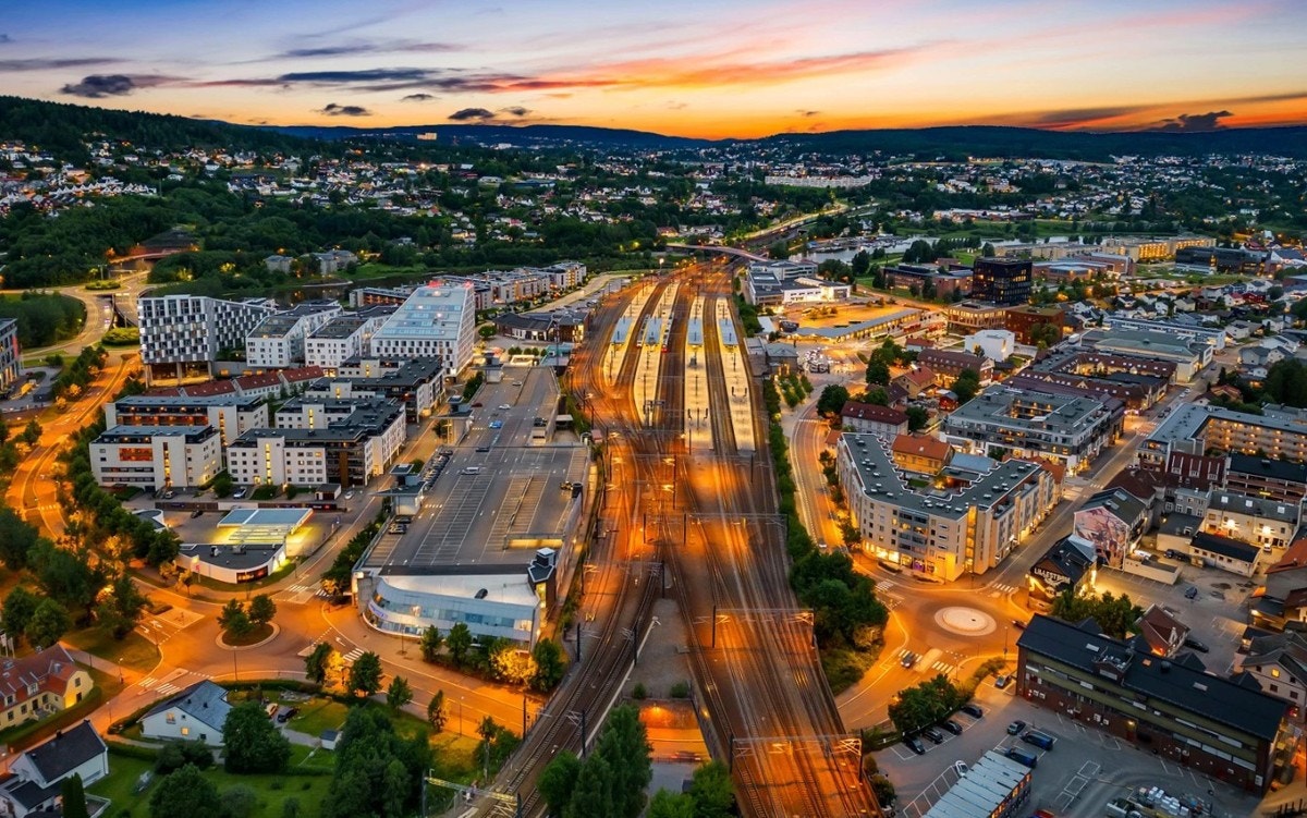 Det tar 12-15 minutter å gå ned til Lillestrøm togstasjon. Galleribilde