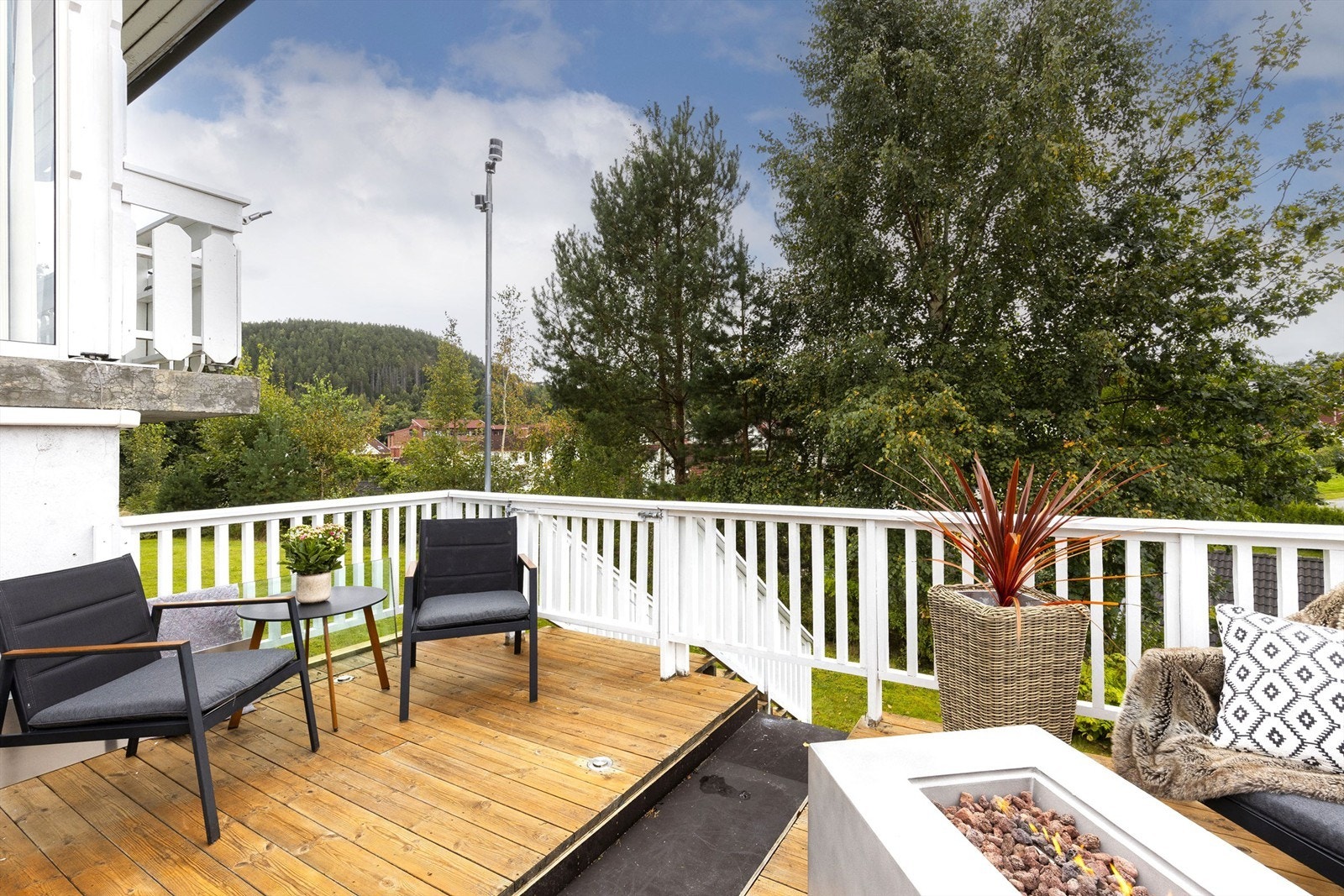 Mulighet for flere sitteplasser/utemiljø. Galleribilde