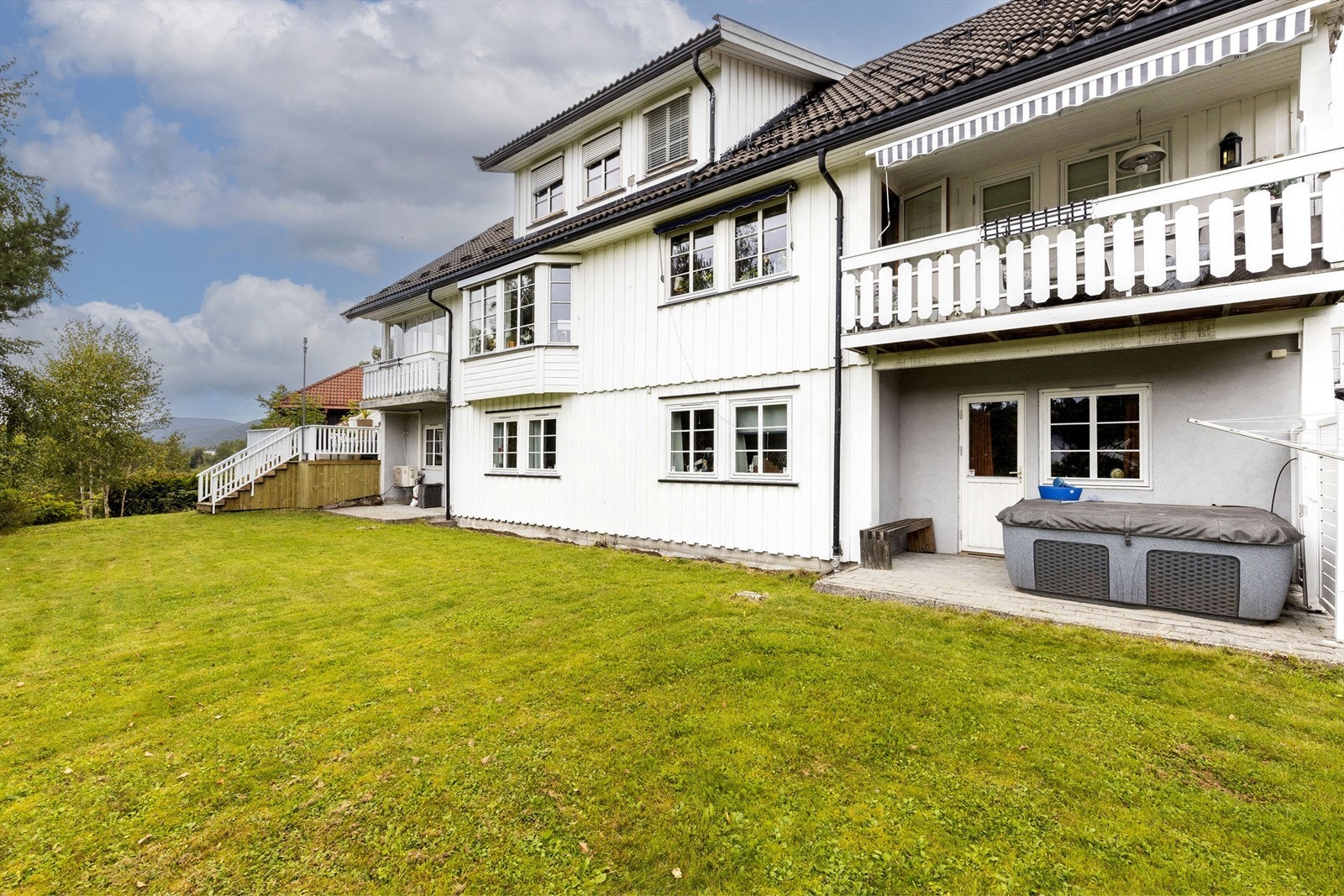 Meget innholdsrik familiebolig med blant annet 6 soverom. Galleribilde