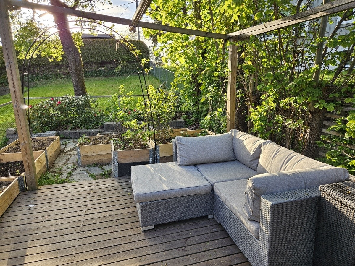 large comfy sofa on the terrace Galleribilde