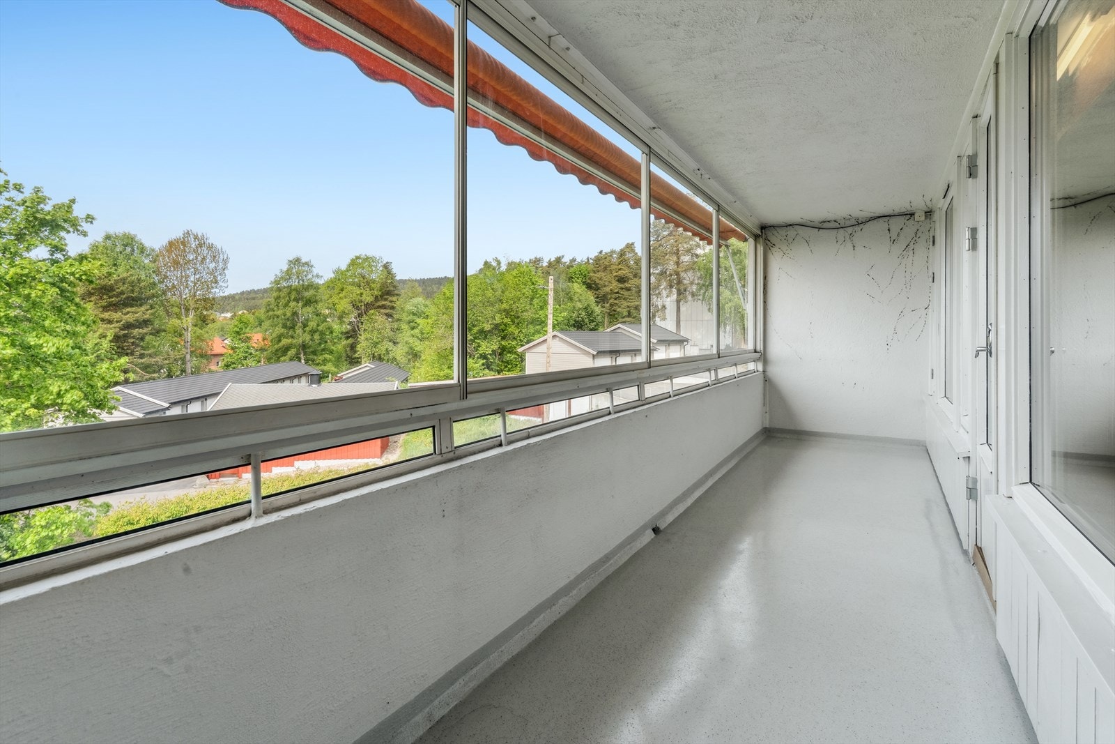 Her kan du enkelt innrede med sofagruppe, spisebord og annet ønsket møblement Galleribilde