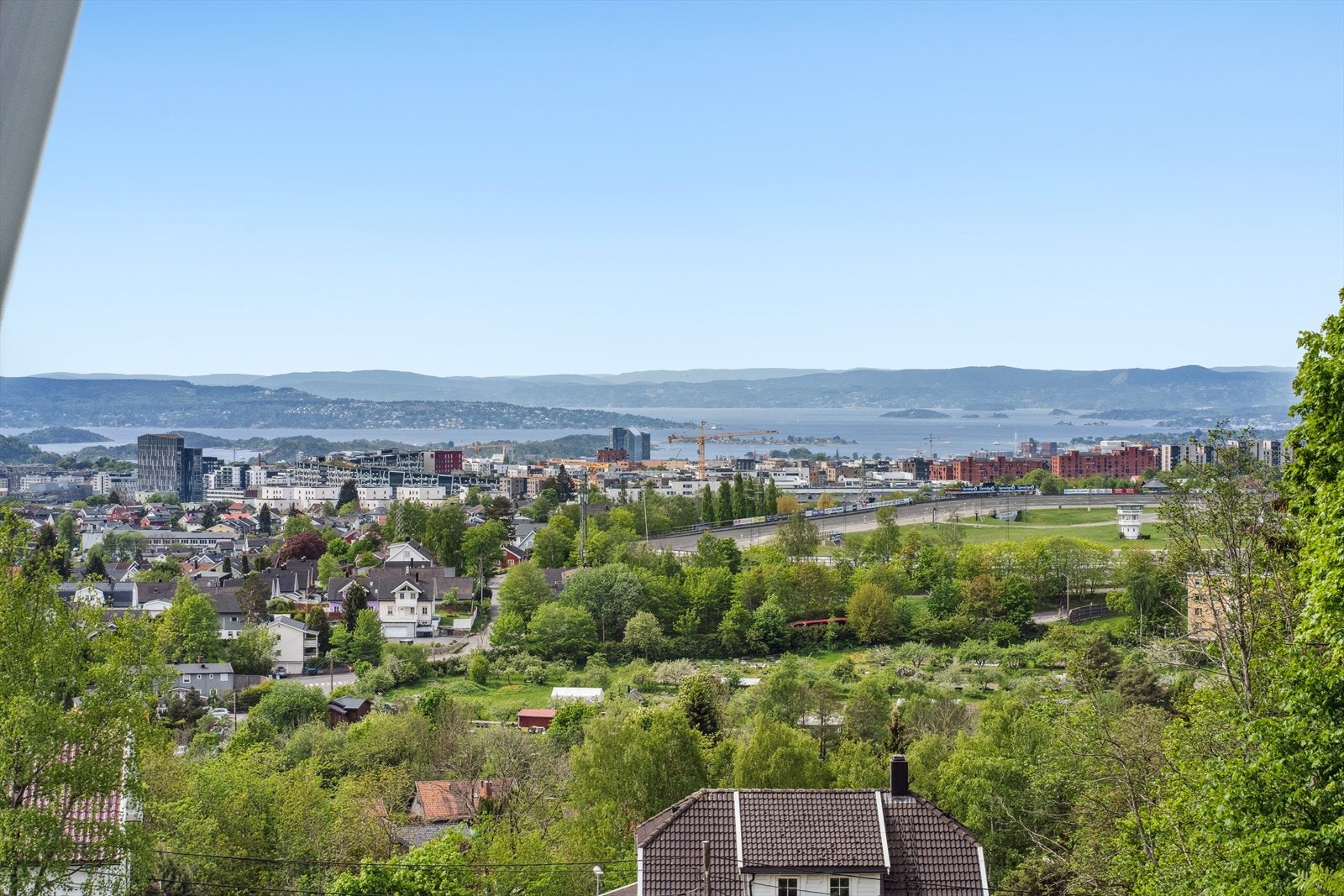 Niklas Linné Elshøy v/DNB Eiendom har gleden av å presentere Selvbyggerveien 126! Galleribilde