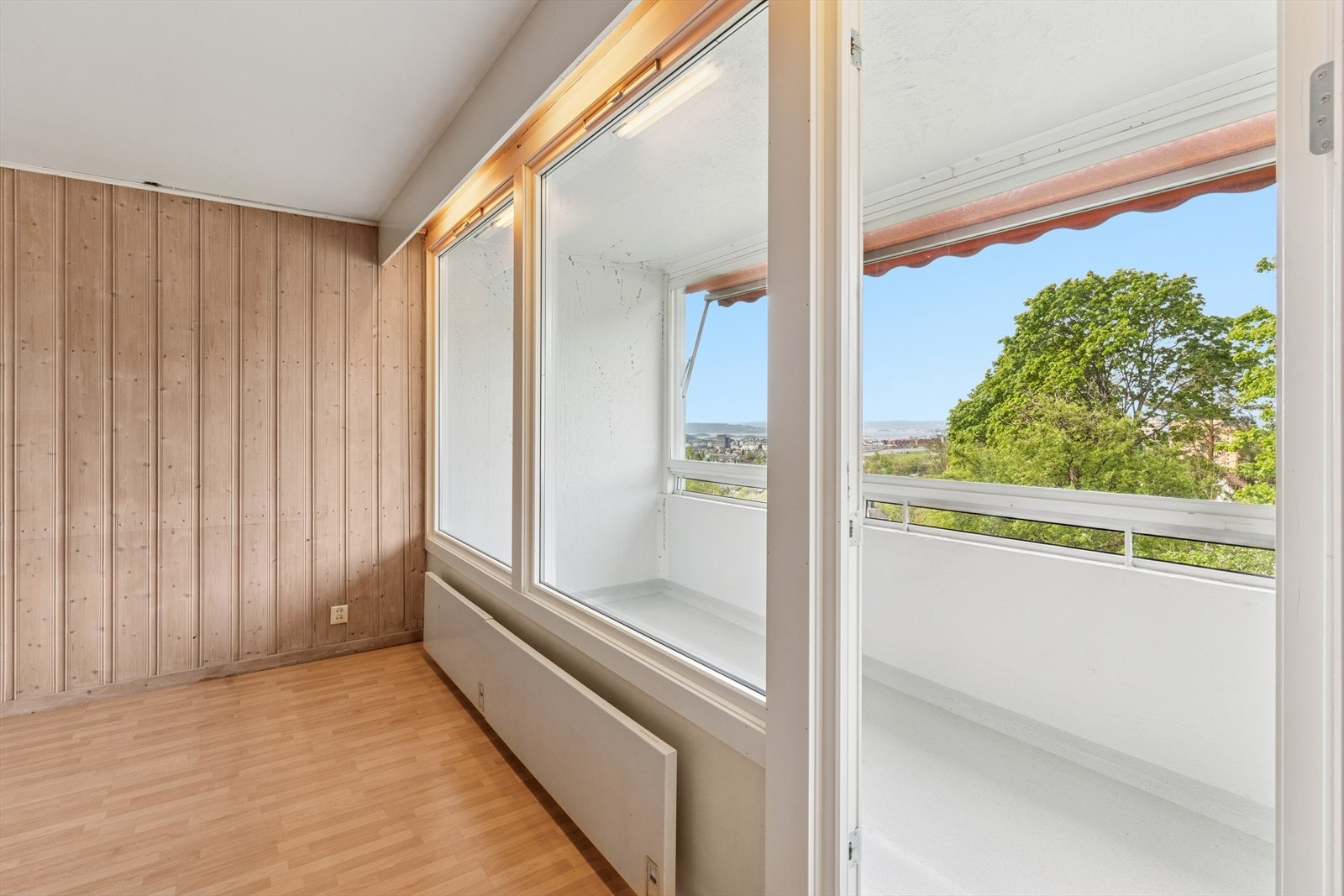 Innglasset "helårs" balkong på hele 10 kvm Galleribilde