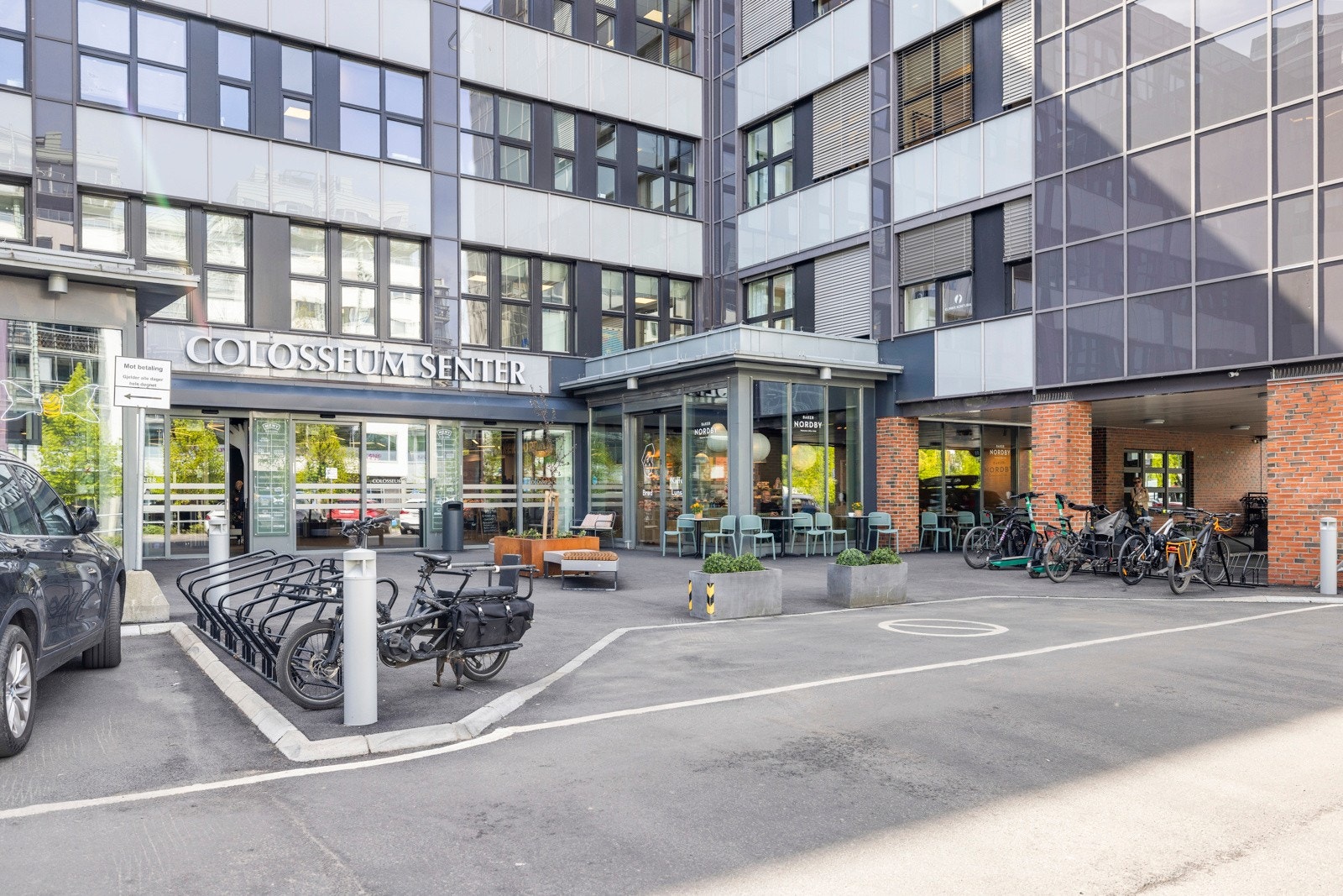 Colosseum Senter. Galleribilde