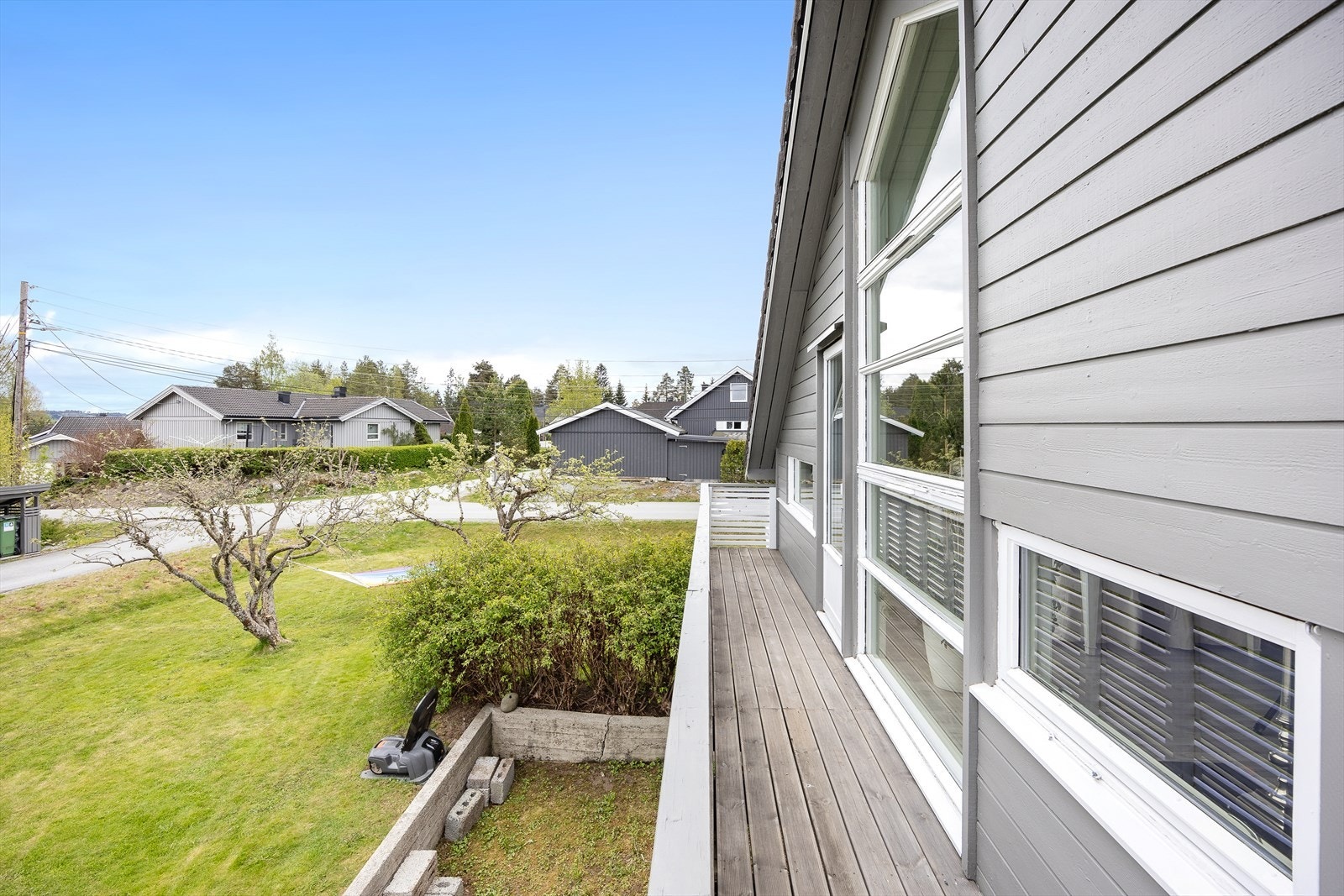 Fra stuen er det utgang til en balkong på 8m². Galleribilde