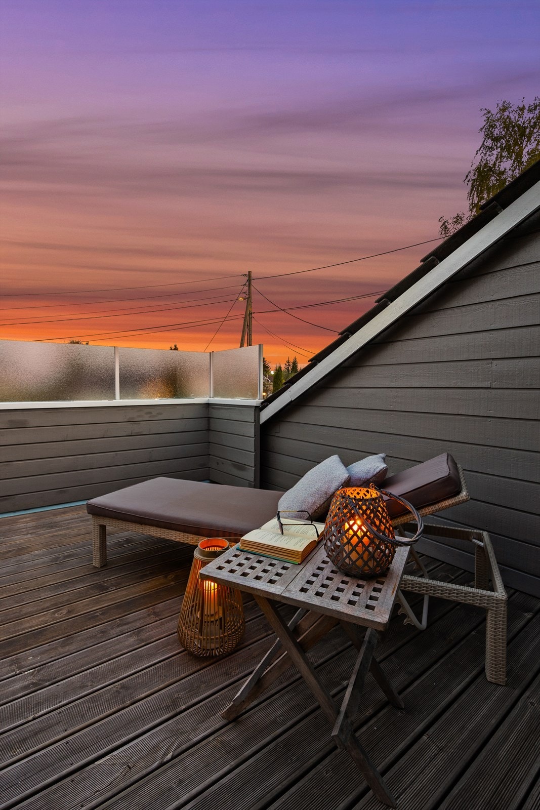 Her kan du kan nyte solen eller spise middag i ro og fred. Galleribilde