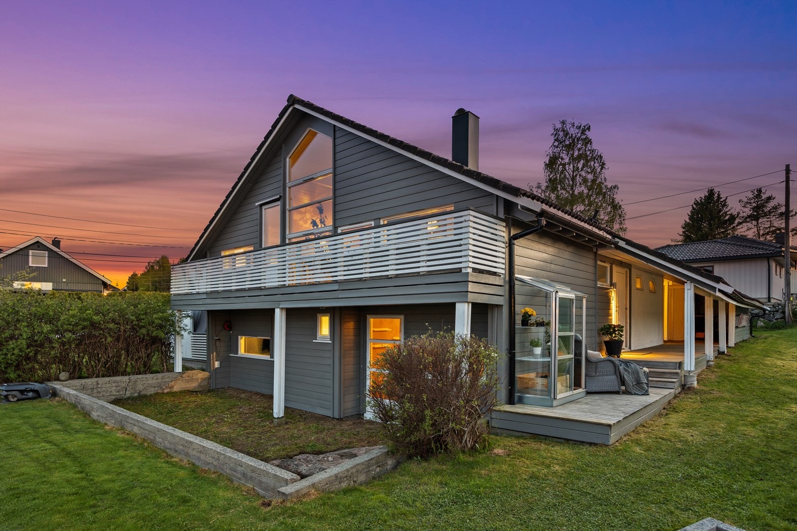 Her bor du på et ideelt sted for familieliv i grønne, rolige omgivelser. Galleribilde