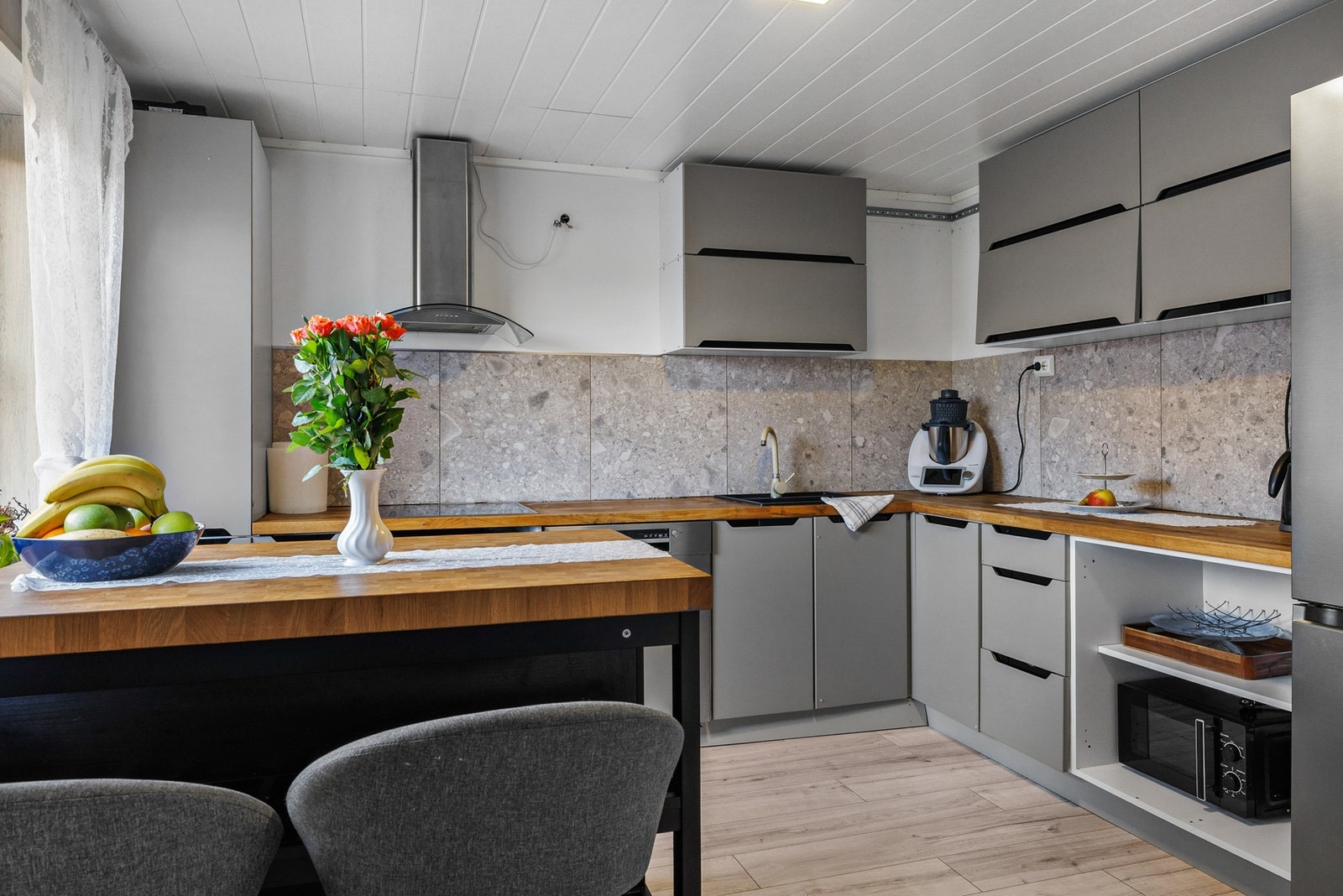 Moderne kjøkken med tidsriktig preg Galleribilde