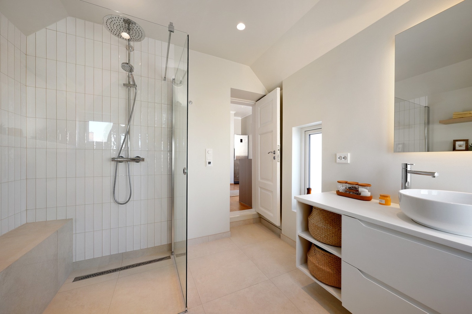 Regnfallsdusj. Galleribilde