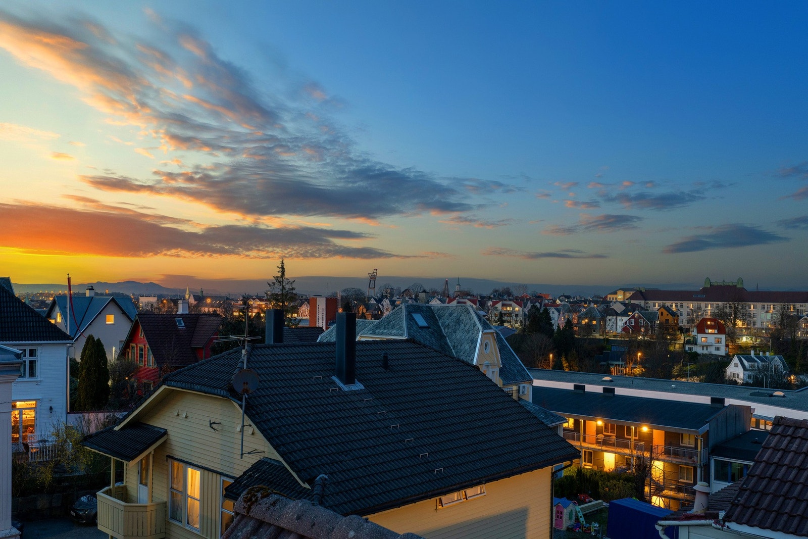 Utsikt fra loftet mot byen. Galleribilde